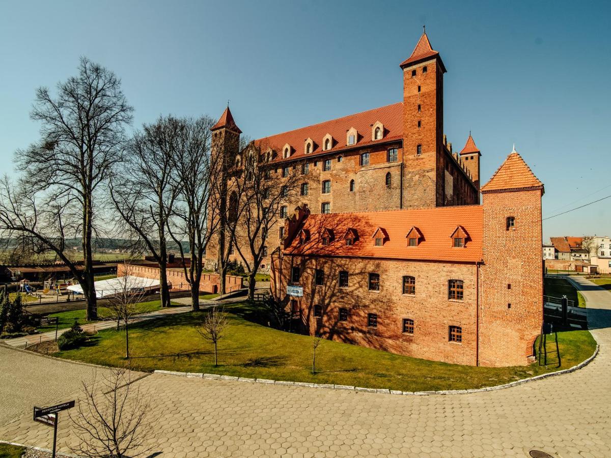 Gniew Castle Wallpapers