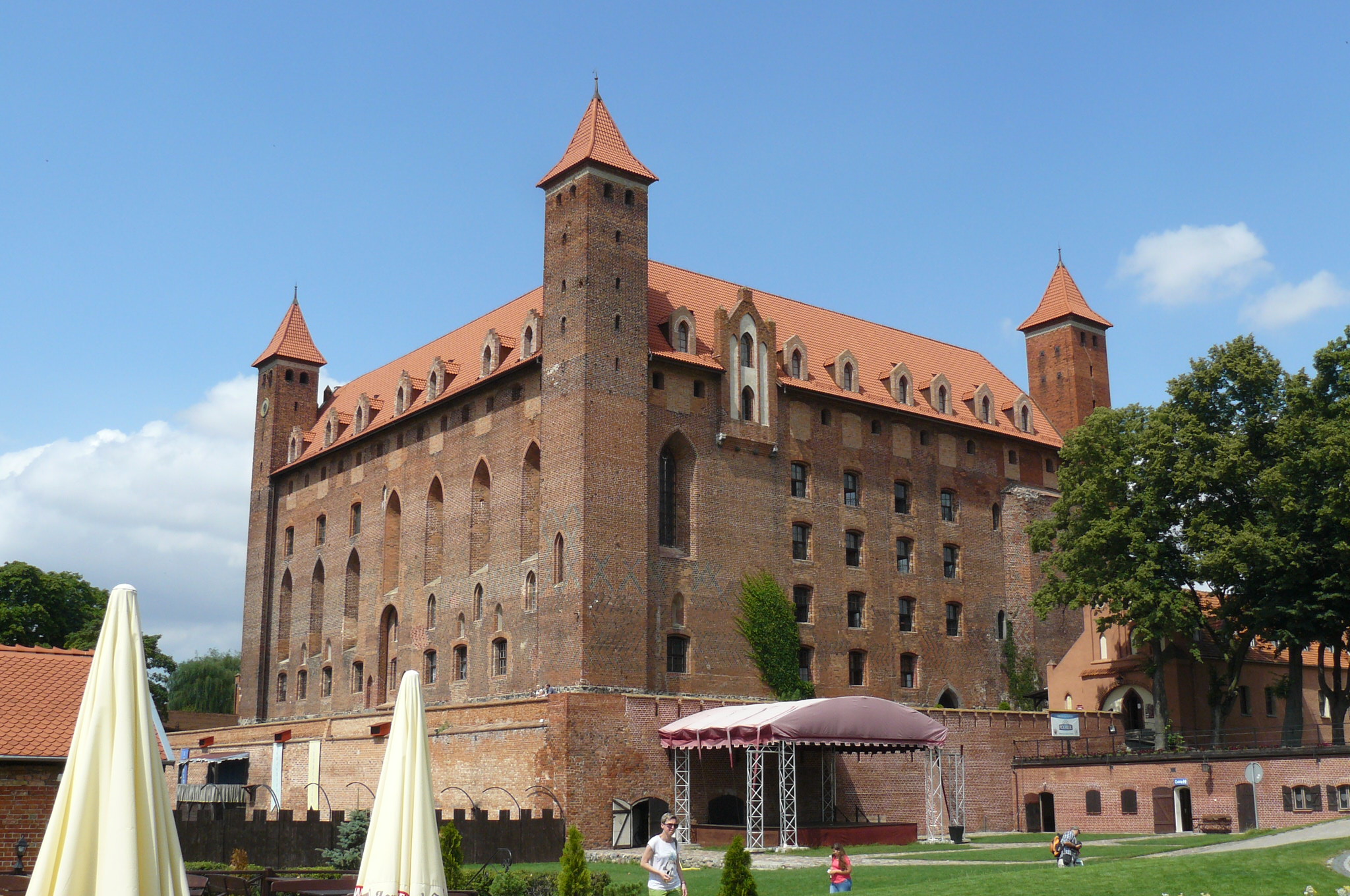 Gniew Castle Wallpapers