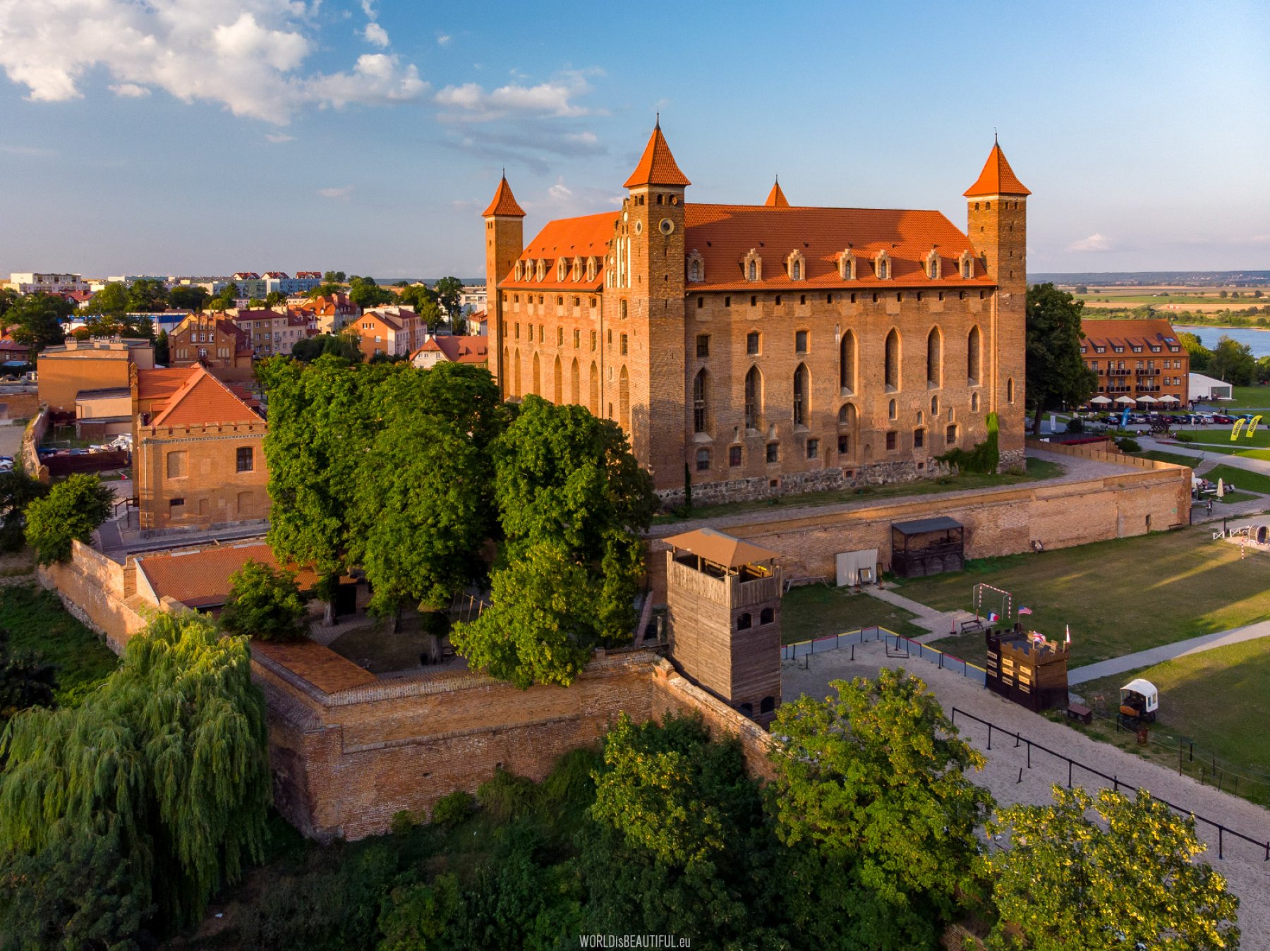 Gniew Castle Wallpapers