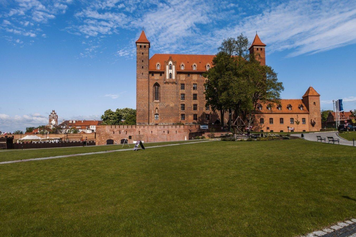 Gniew Castle Wallpapers