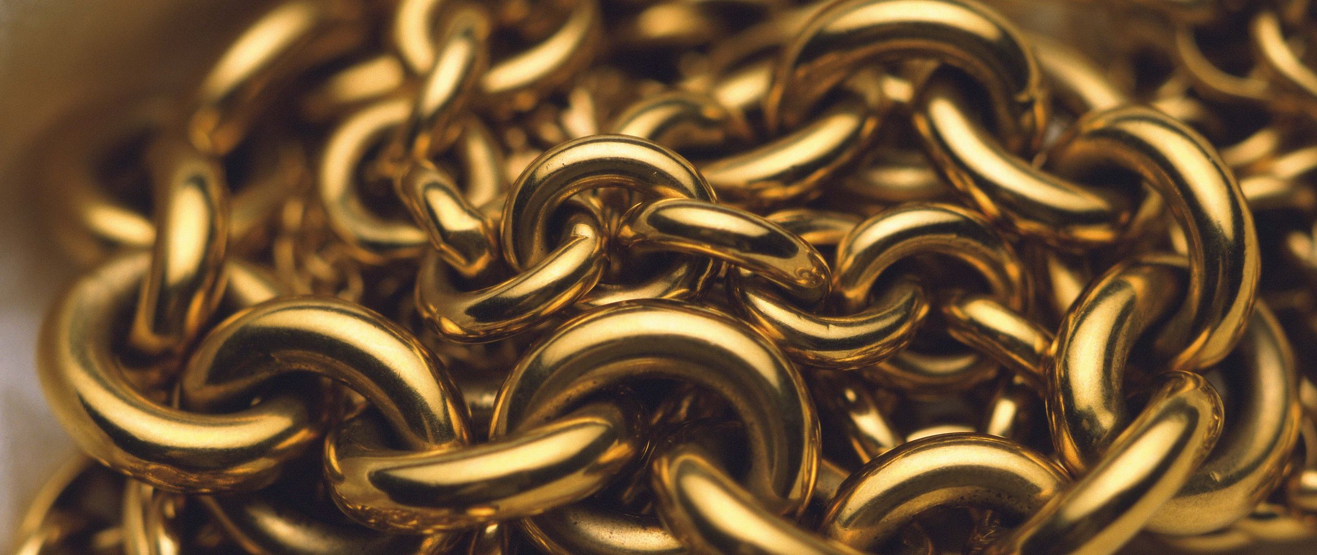 Gold Chain Wallpapers