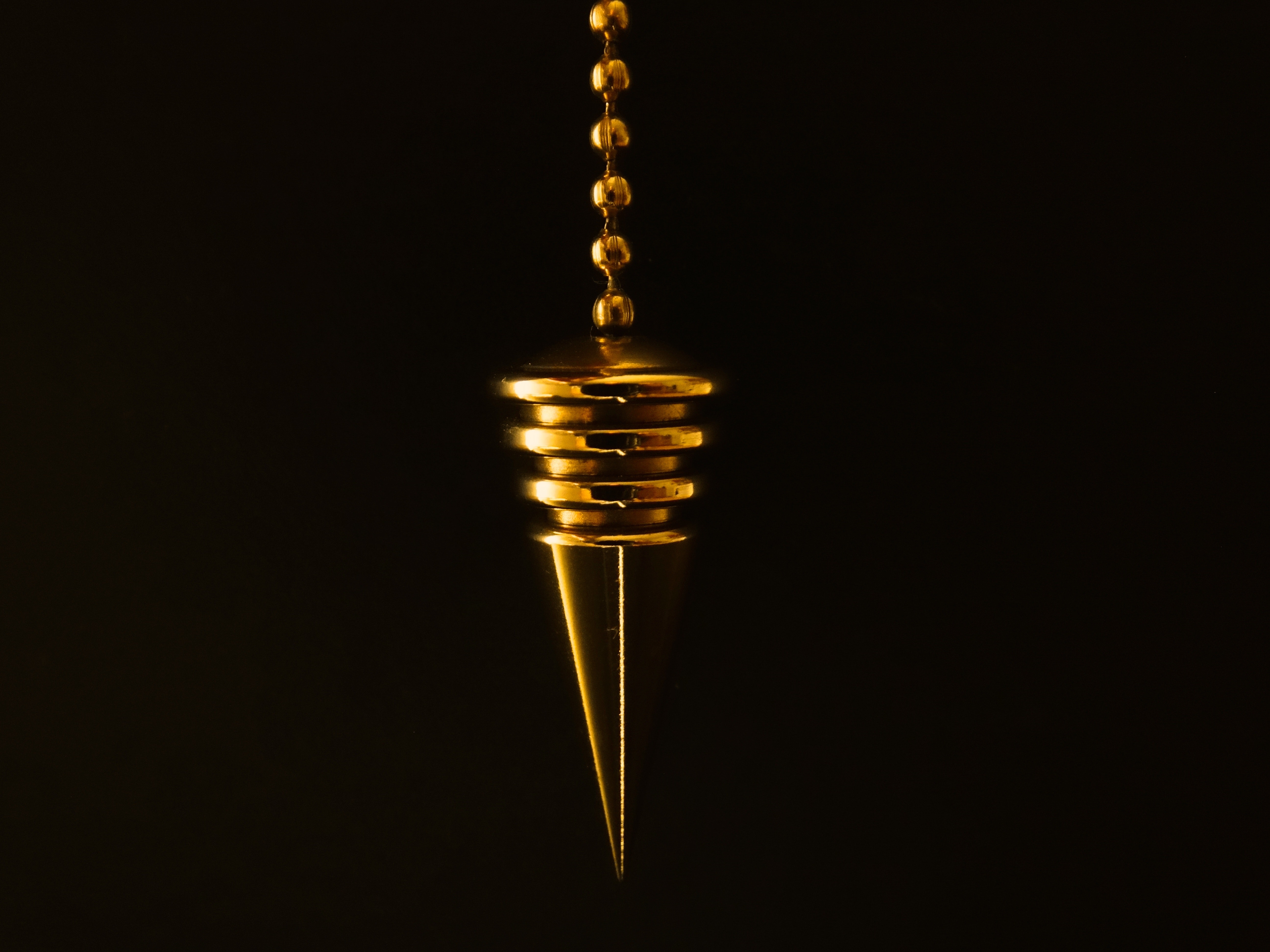 Gold Chain Wallpapers