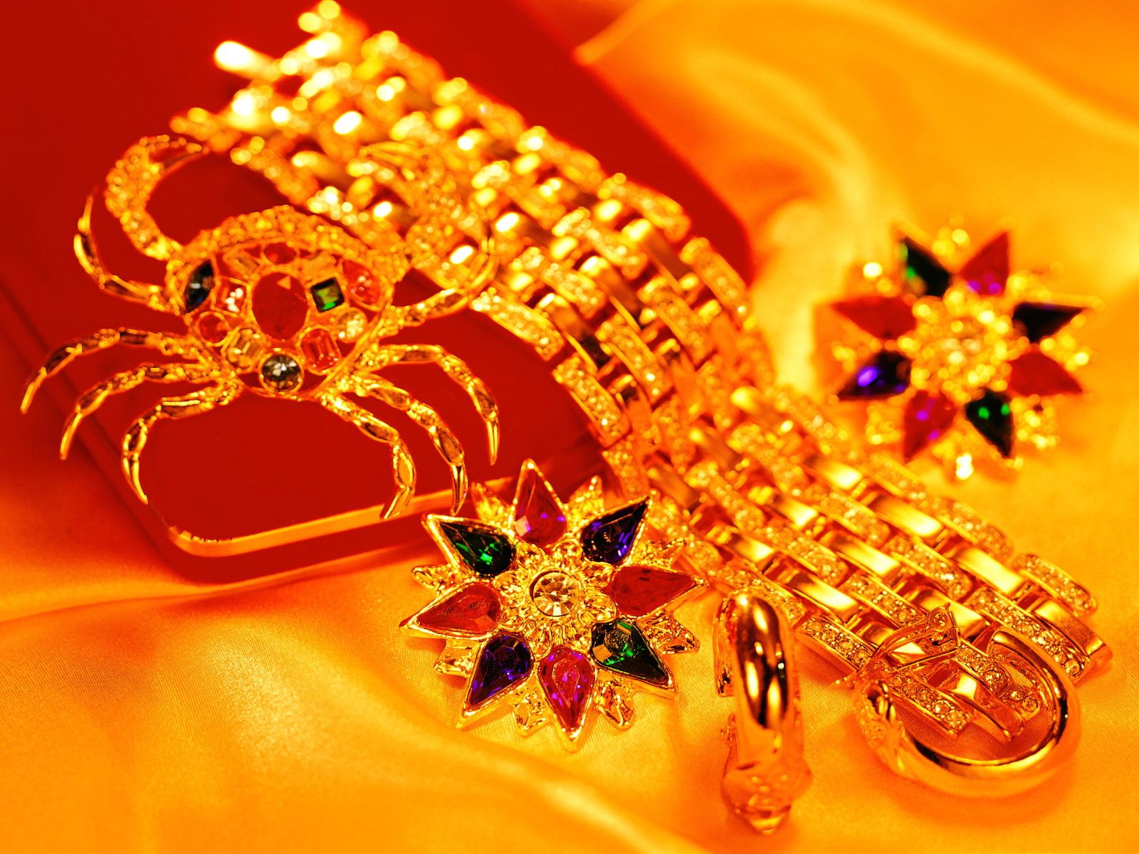Gold Jewelry Wallpapers