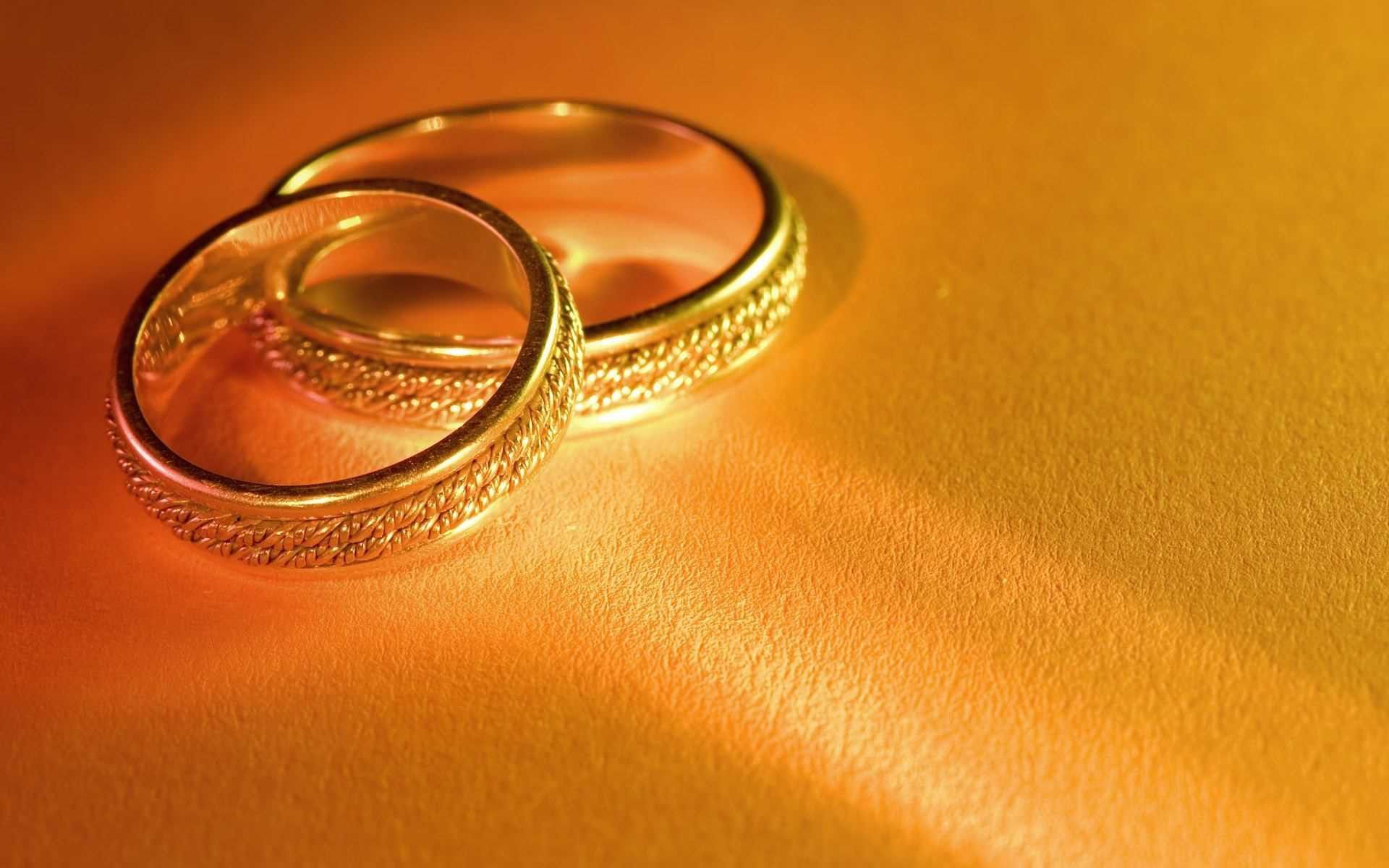 Gold Jewelry Wallpapers