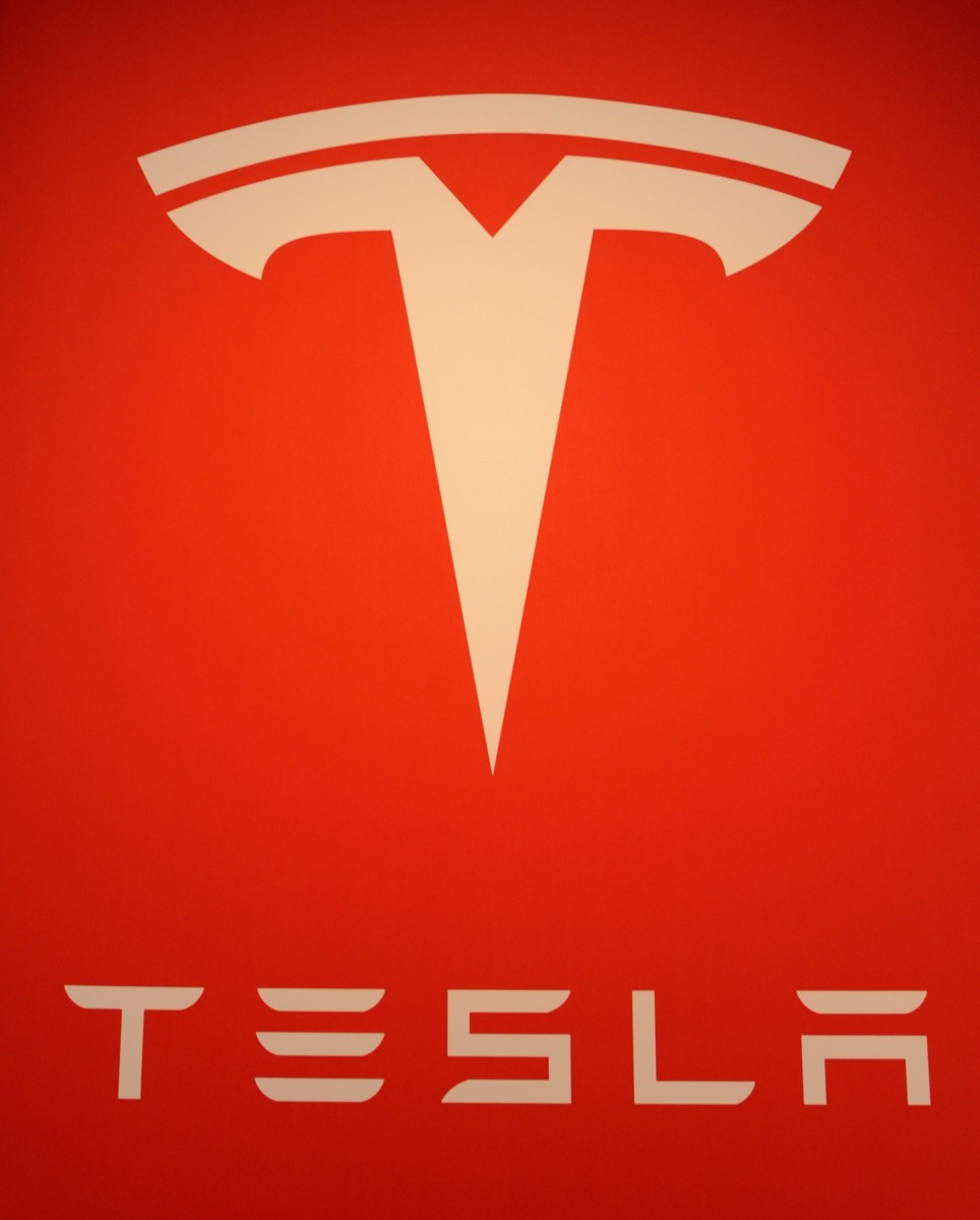 Gold Tesla Logo Wallpapers