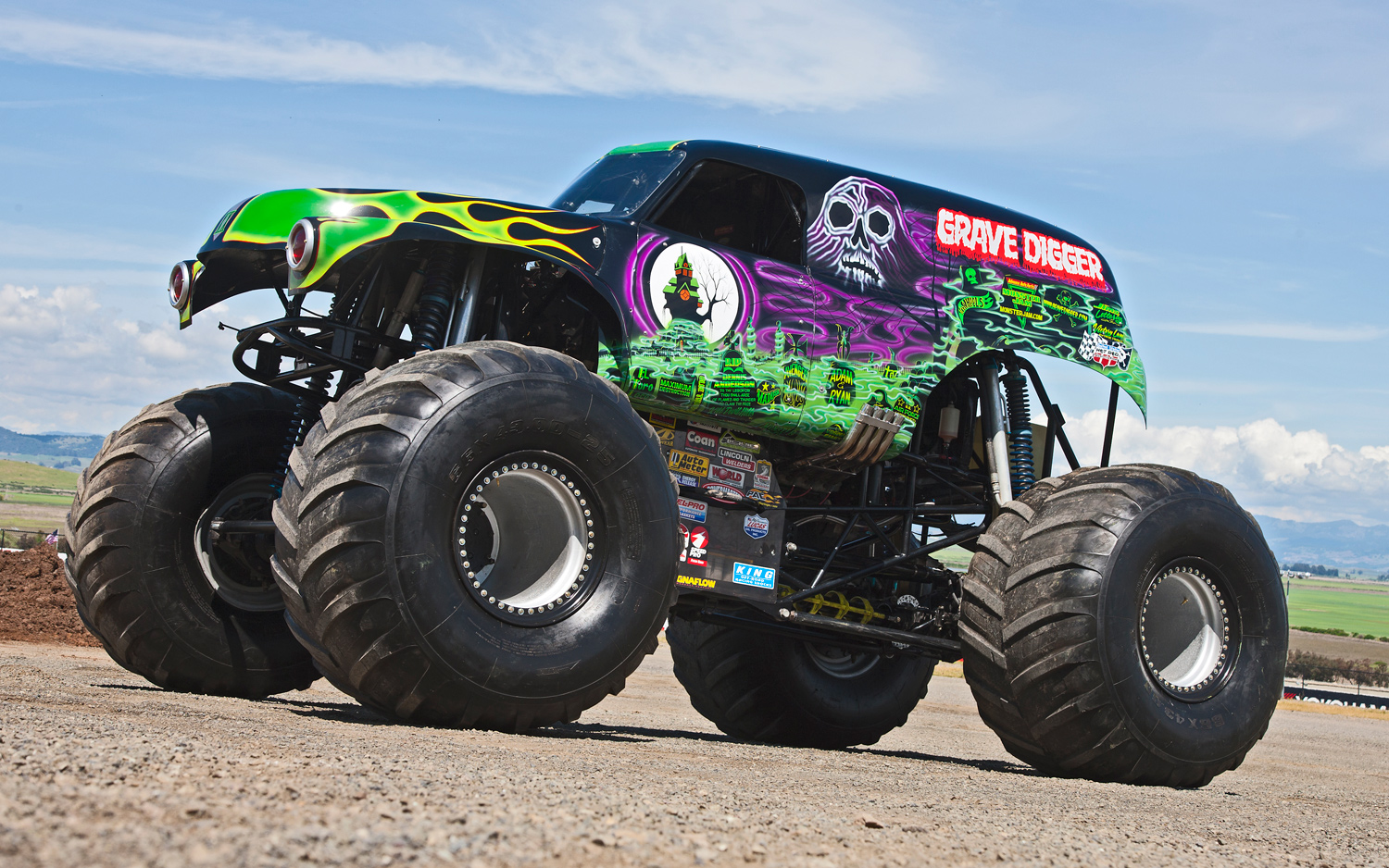 Grave Digger Wallpapers