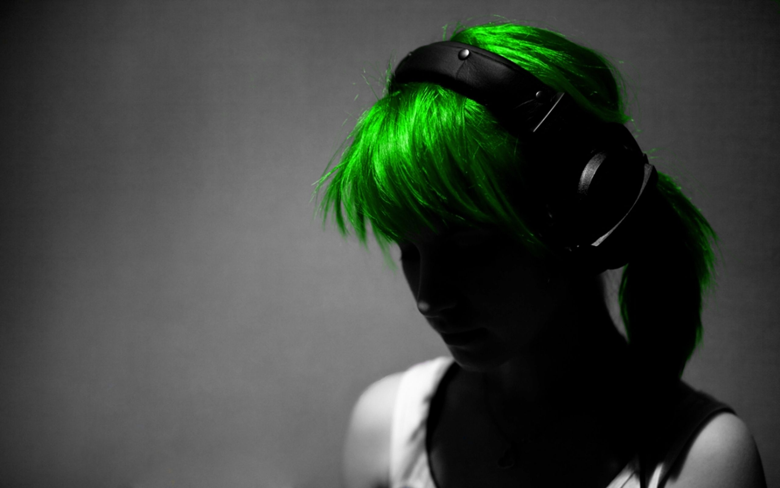 Green Hair Girl Wallpapers