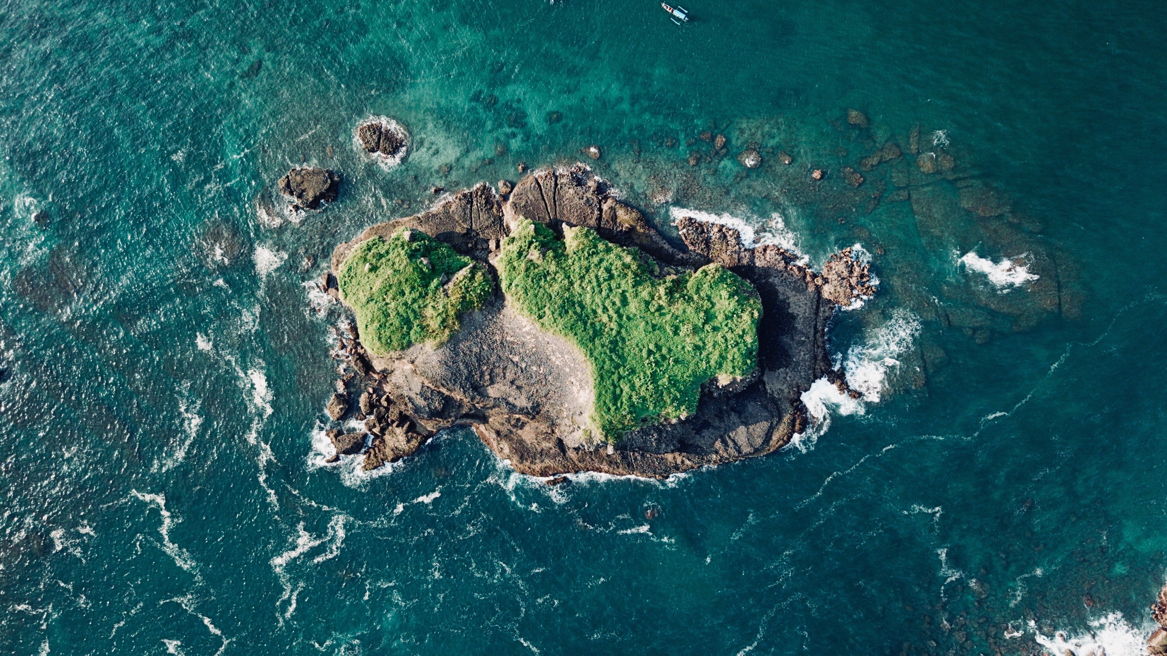 Green Island Drone View Wallpapers