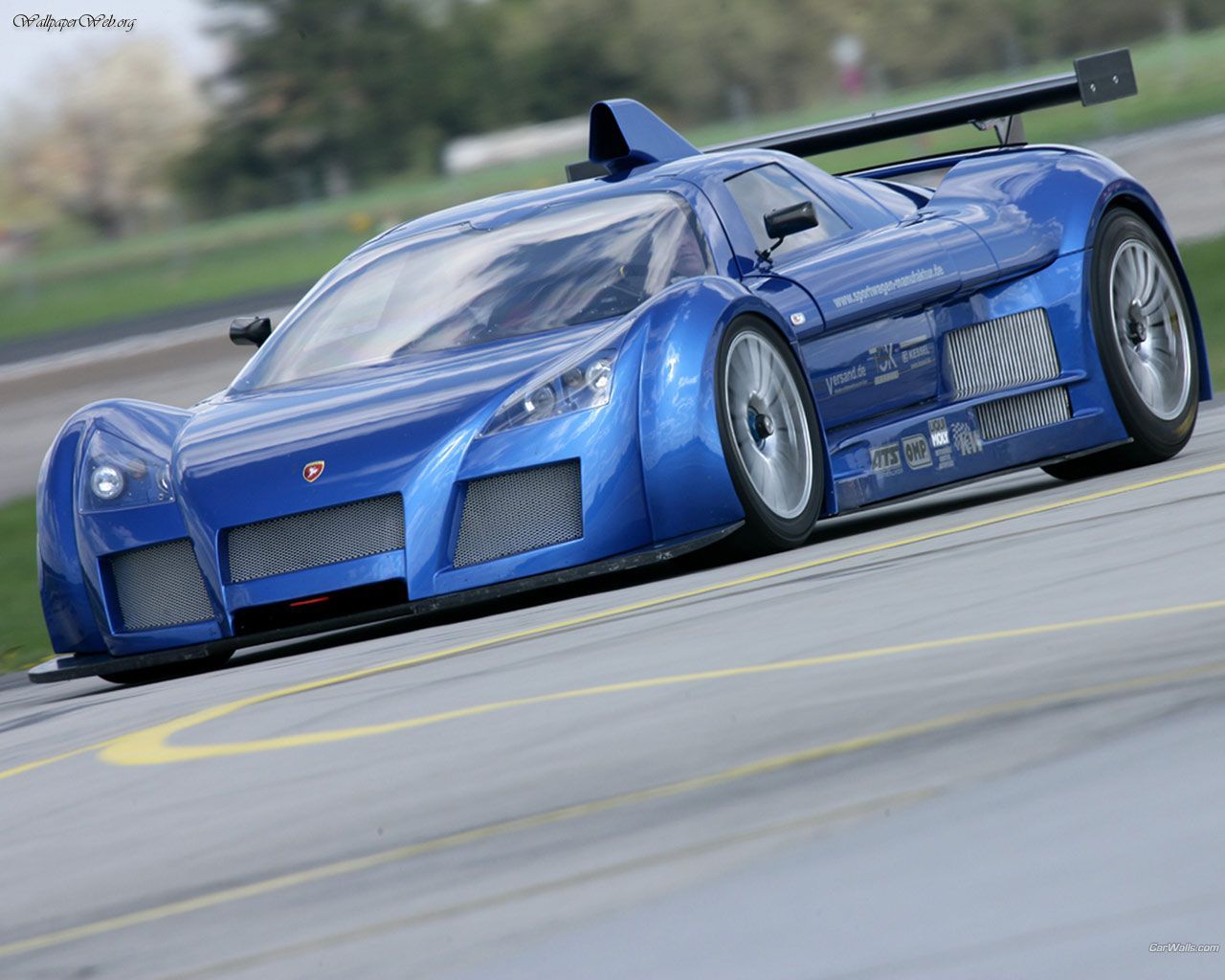 Gumpert Apollo R Wallpapers