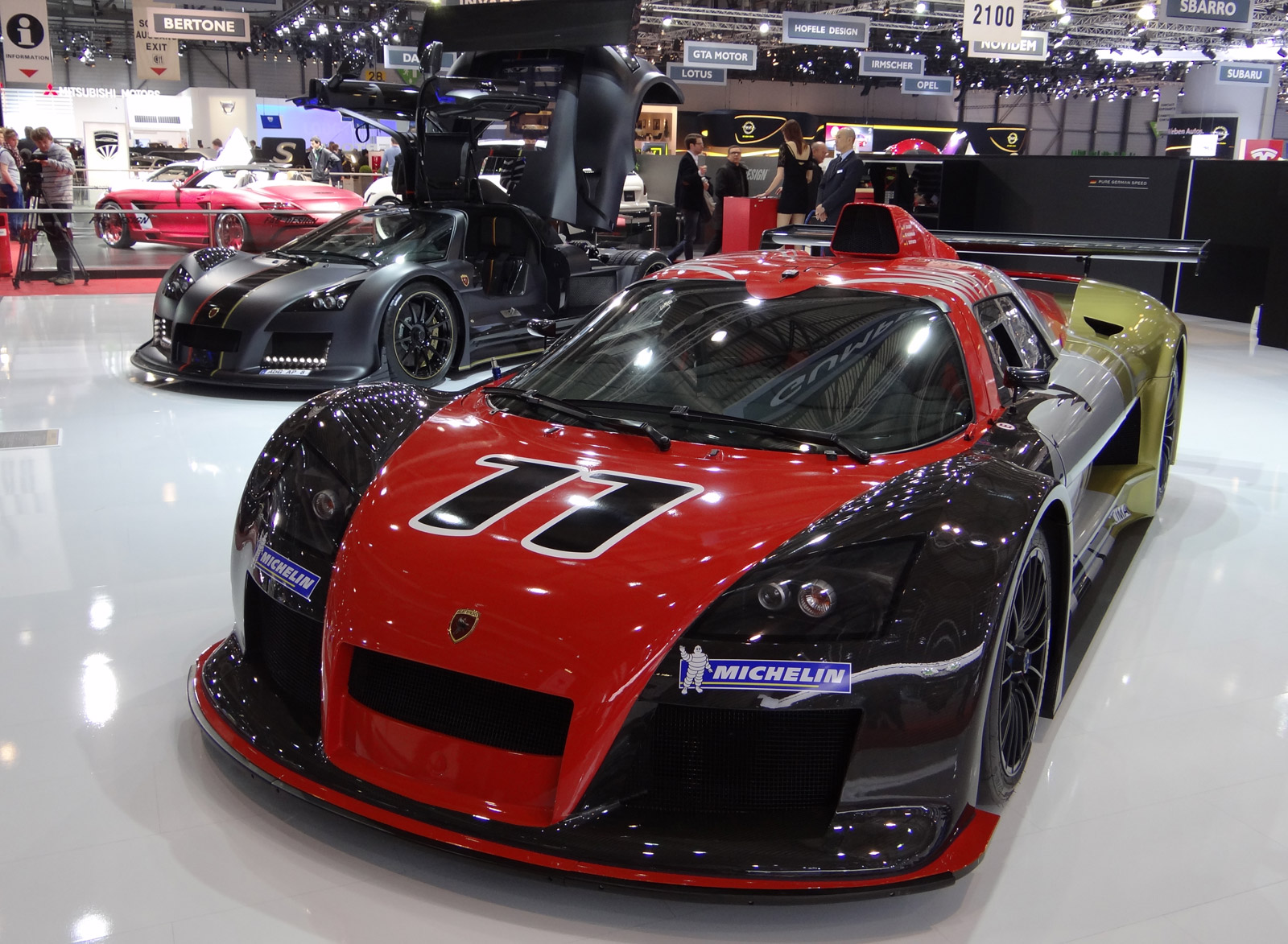 Gumpert Apollo R Wallpapers