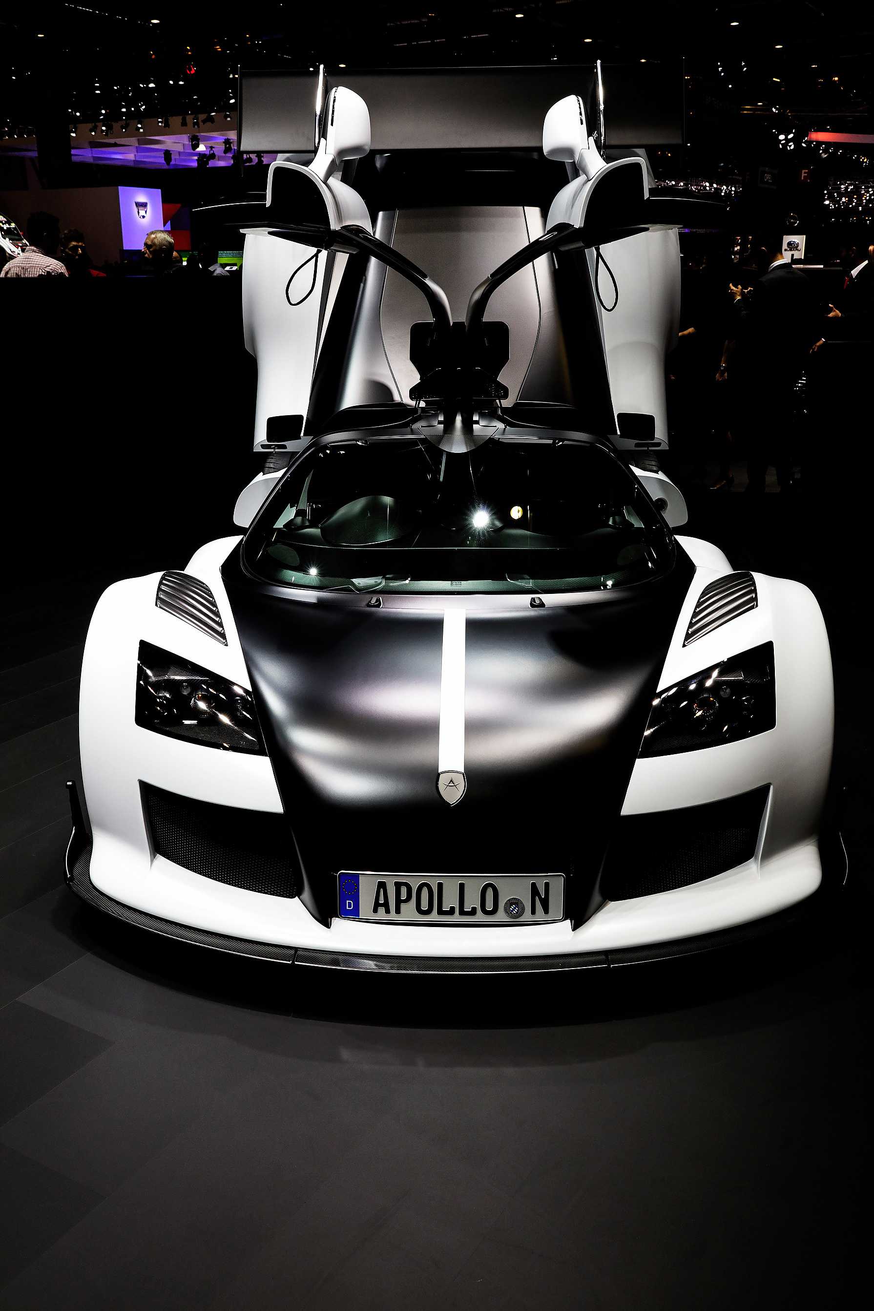 Gumpert Apollo Sedan Wallpapers