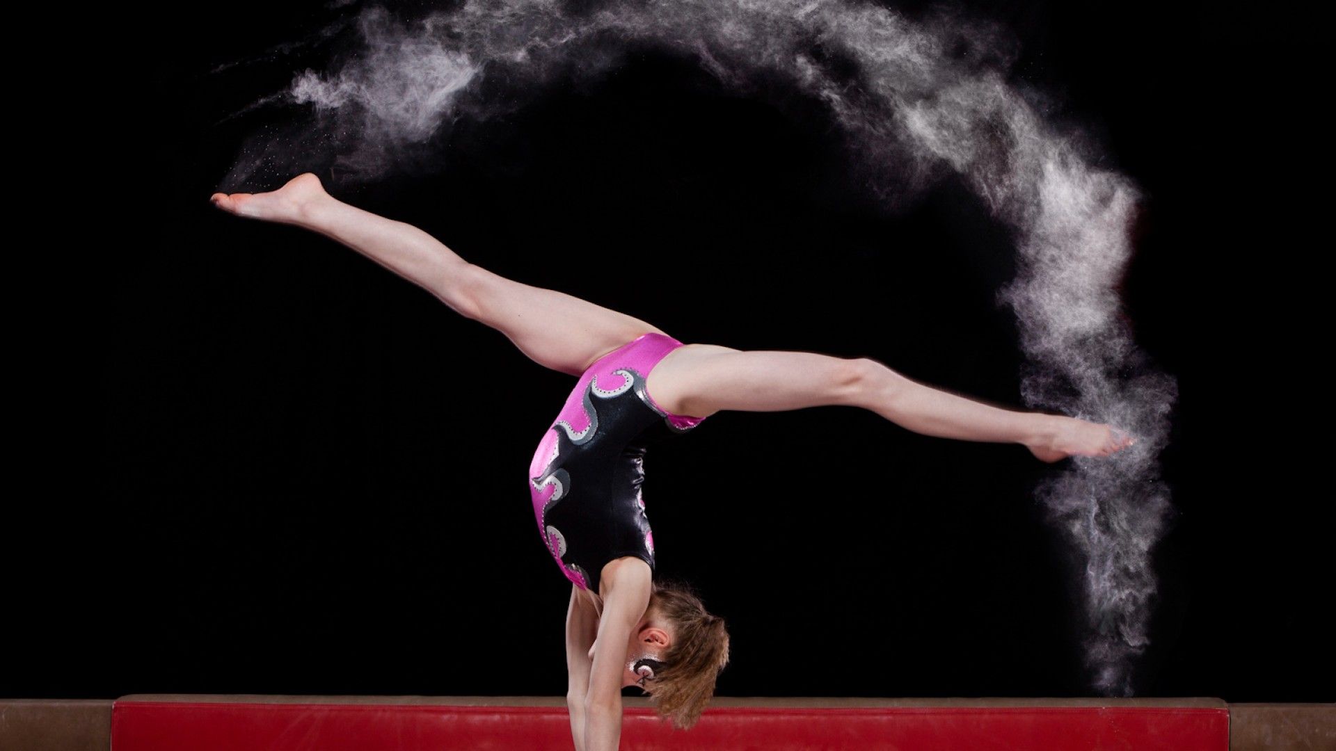 Gymnastics Beam Pictures Wallpapers