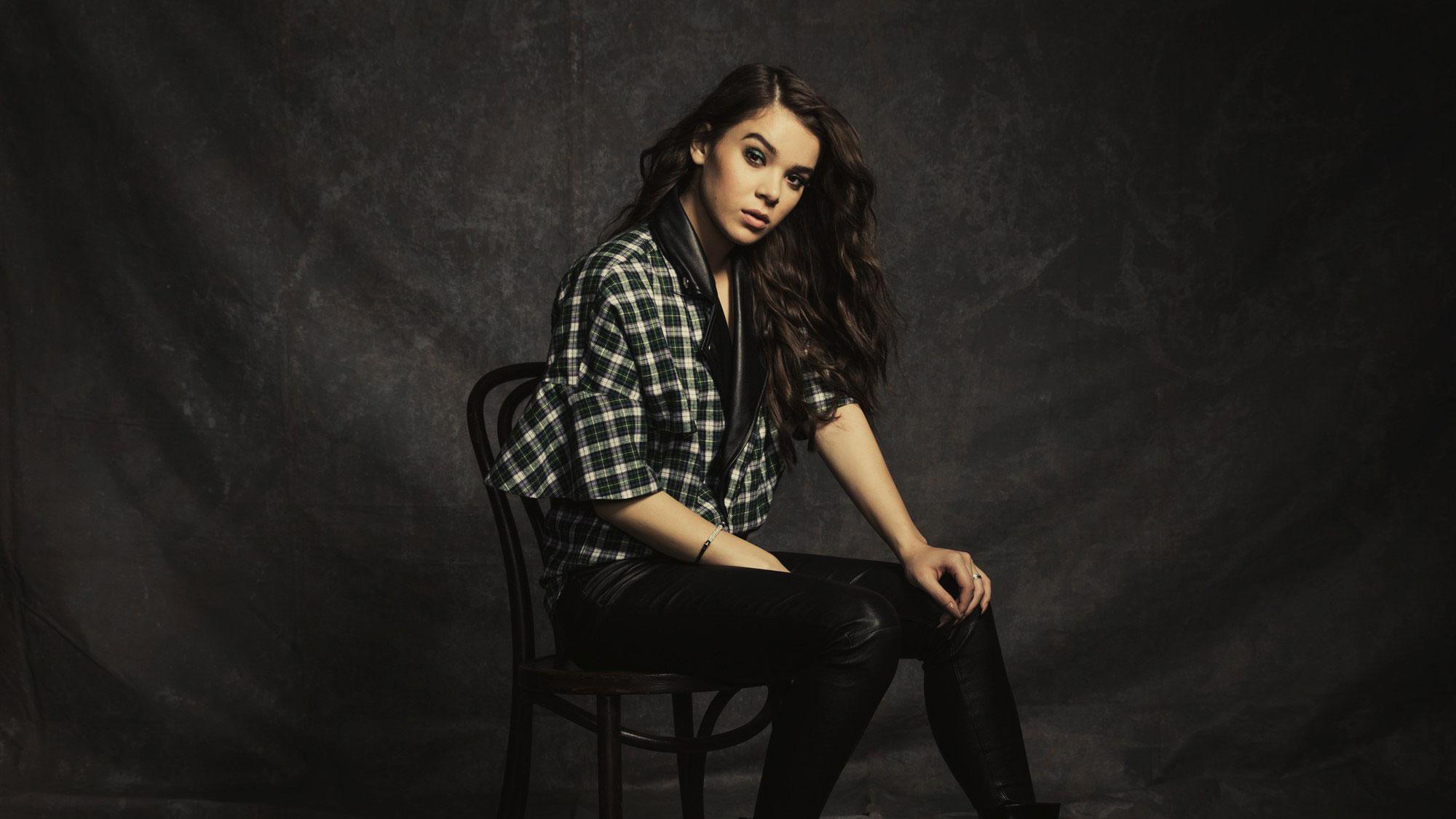 Hailee Steinfeld 4K Wallpapers