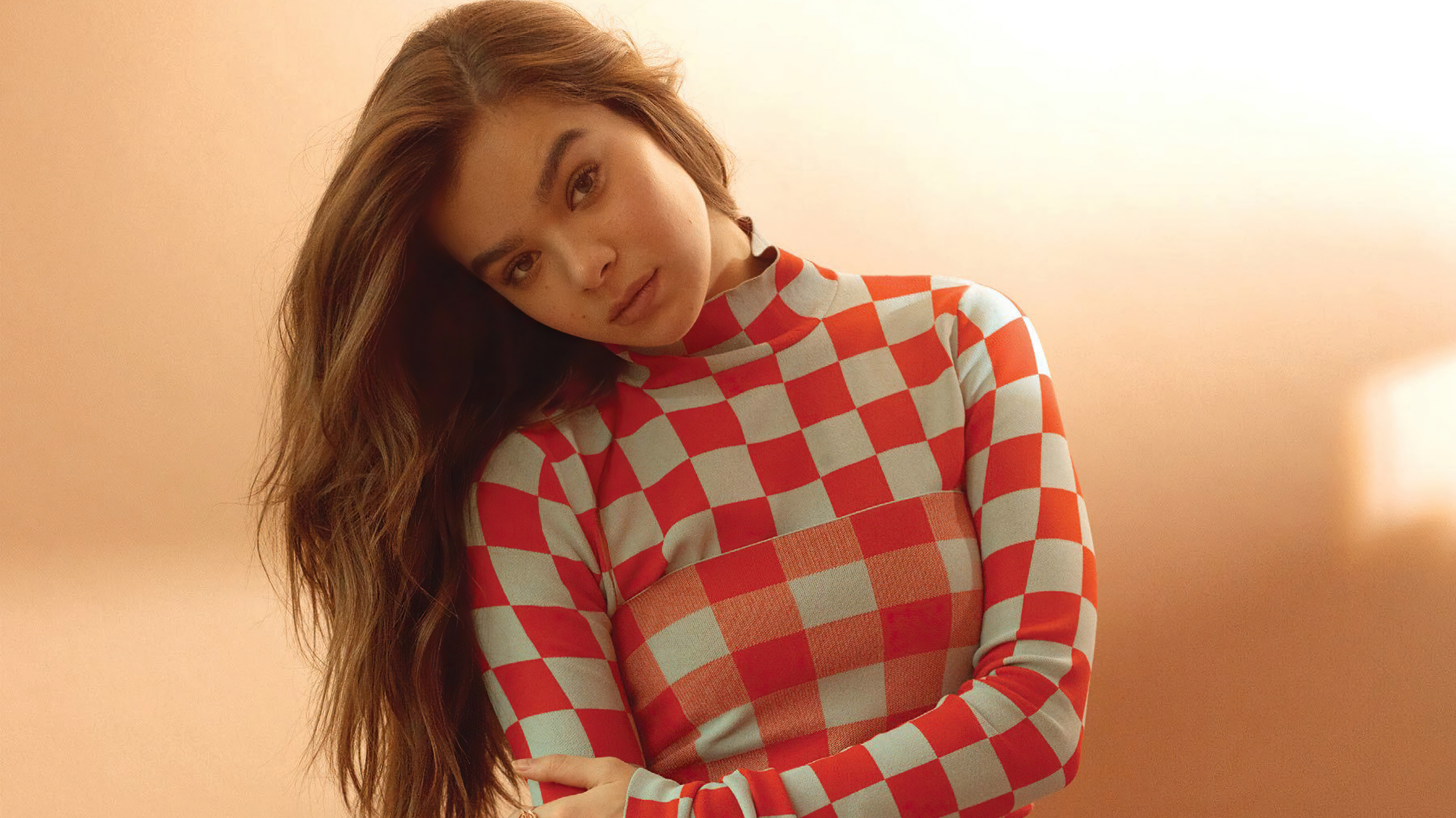 Hailee Steinfeld 4K Wallpapers