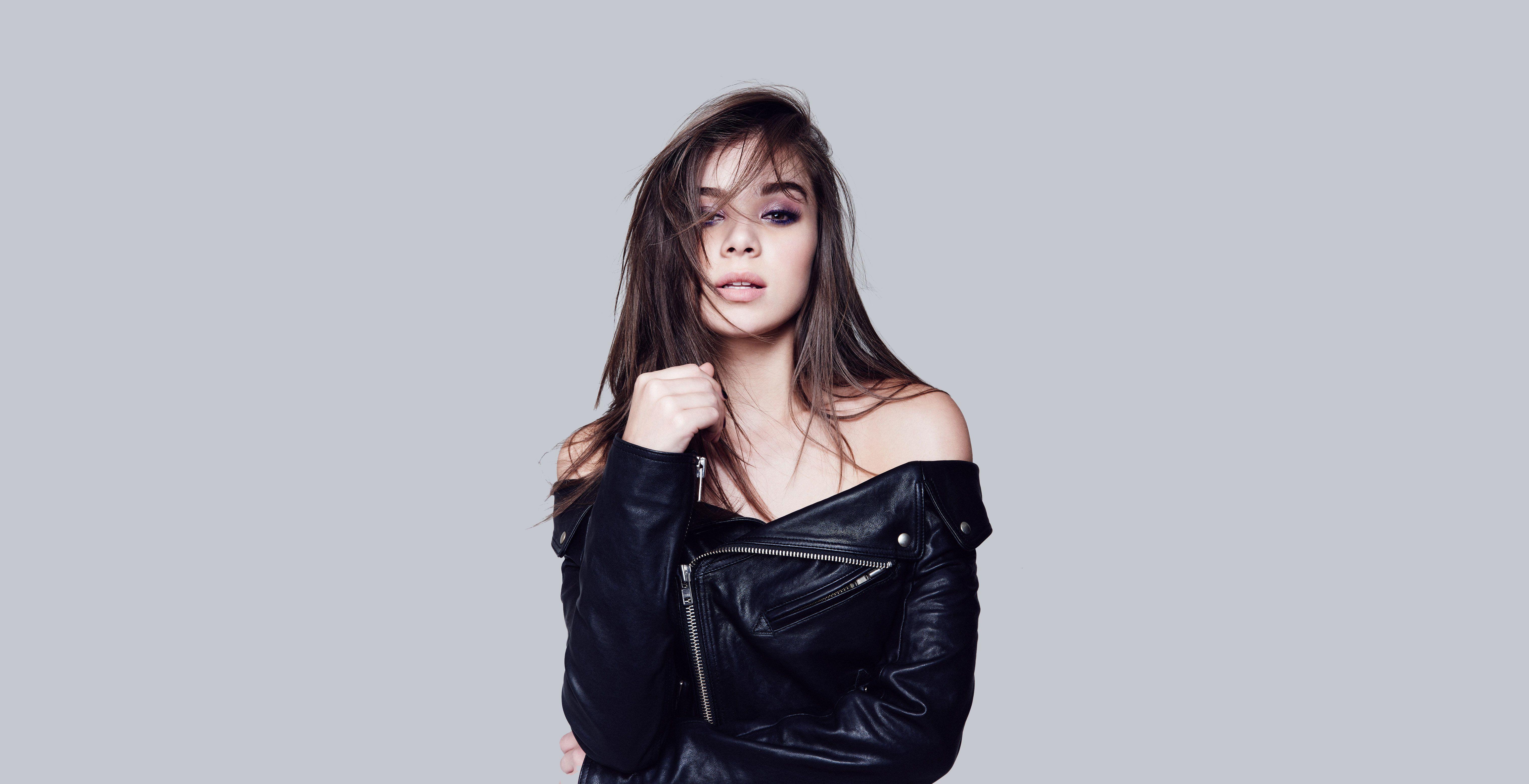 Hailee Steinfeld Beautiful 2020 Wallpapers