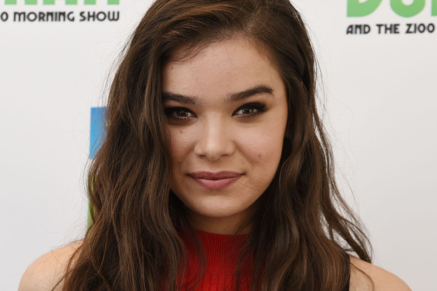 Hailee Steinfeld I Love You's Wallpapers