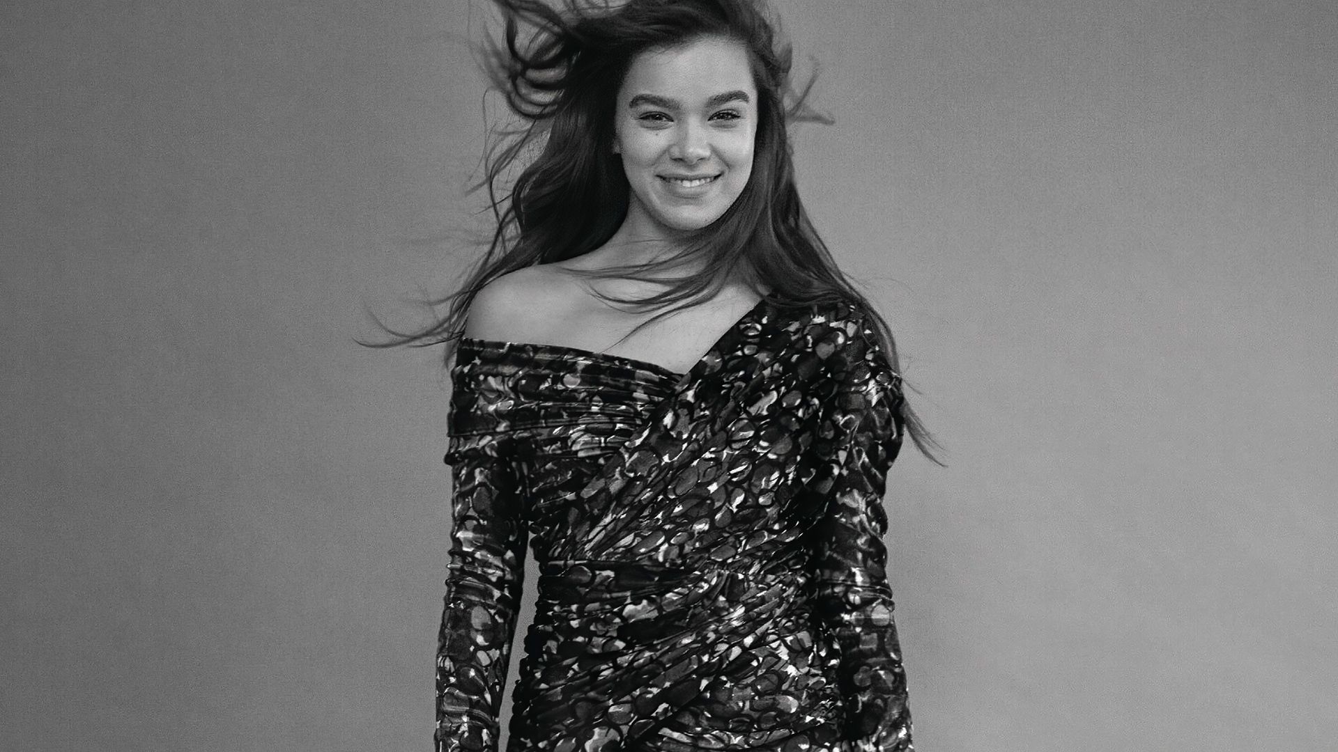 Hailee Steinfeld I Love Yous Wallpapers