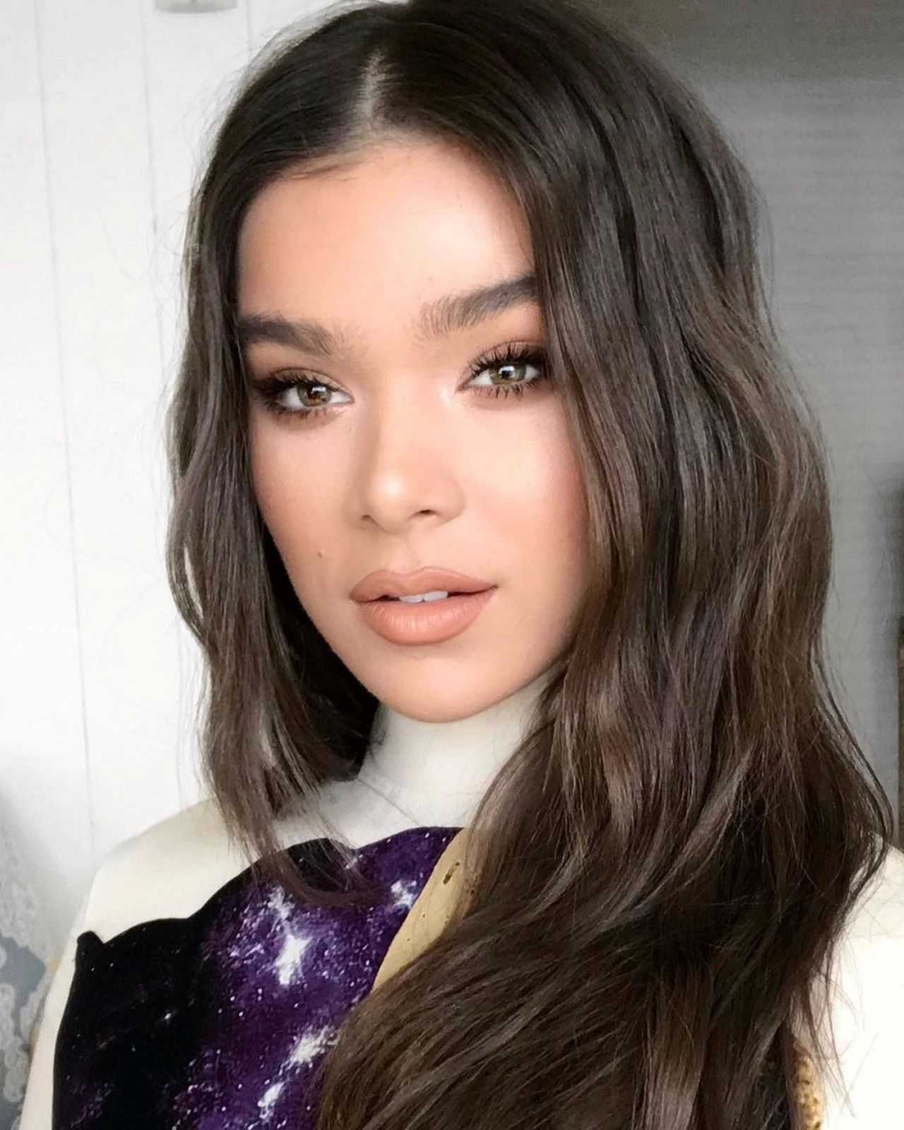 Hailee Steinfeld Photoshoot 2020 Wallpapers