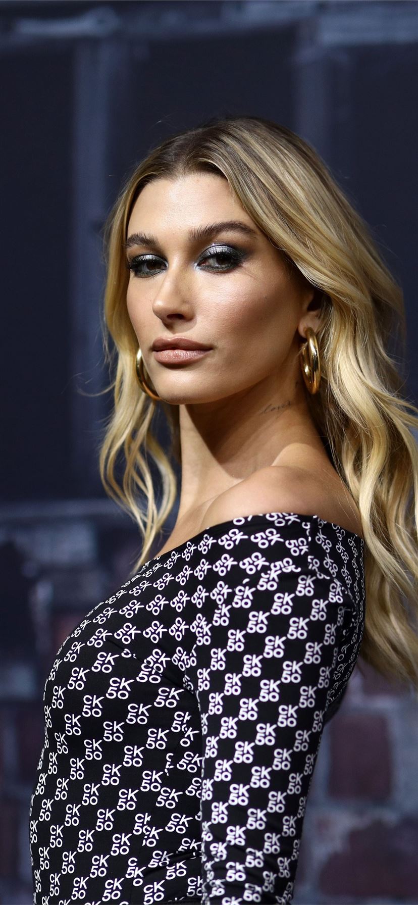 Hailey Baldwin Wallpapers