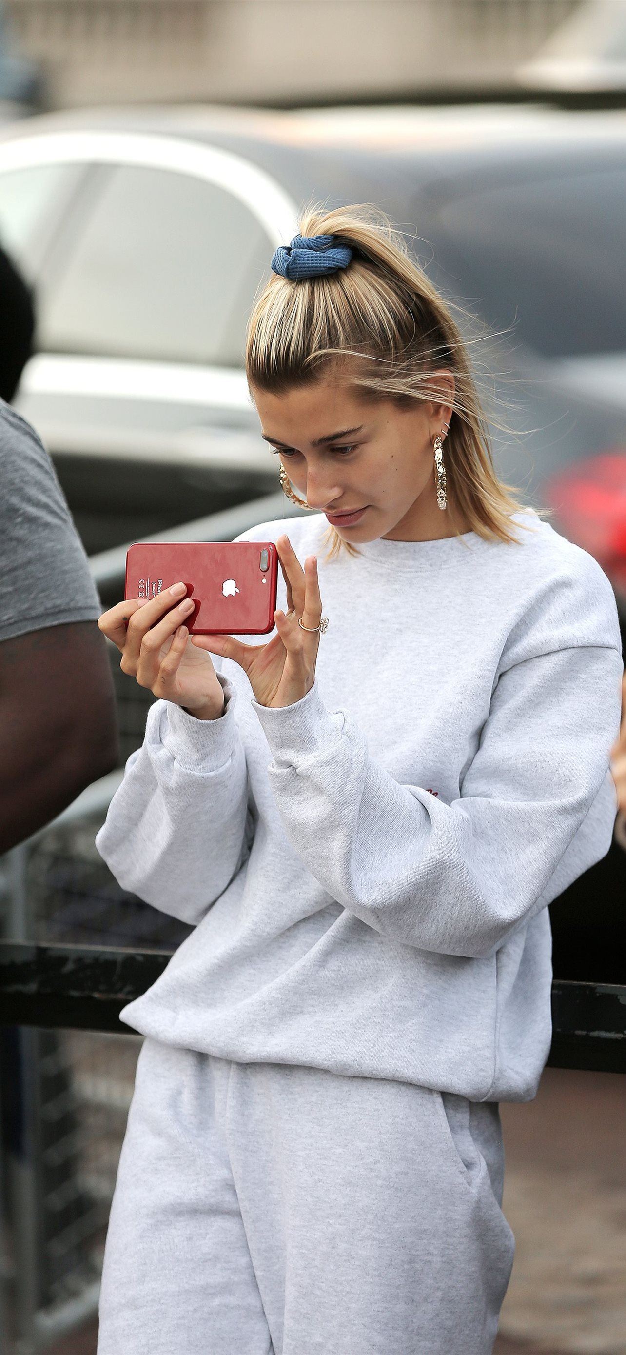 Hailey Bieber Images Wallpapers