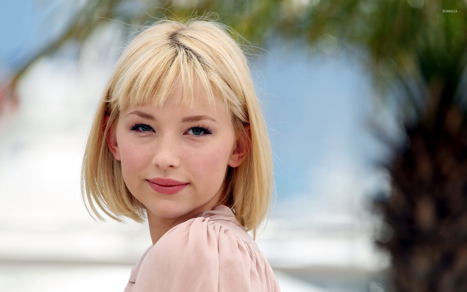 Haley Bennett Wallpapers