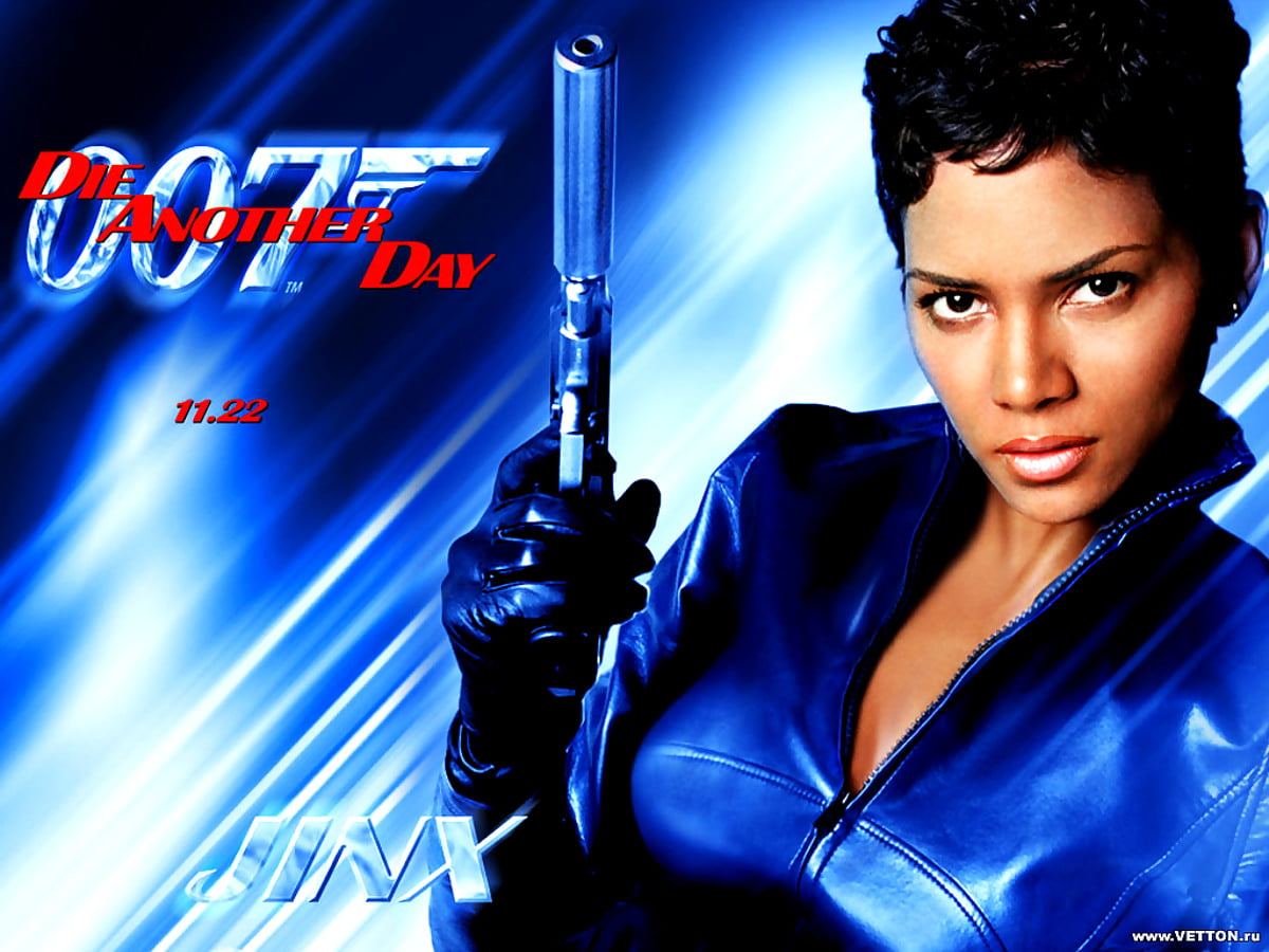 Halle Berry Wallpapers