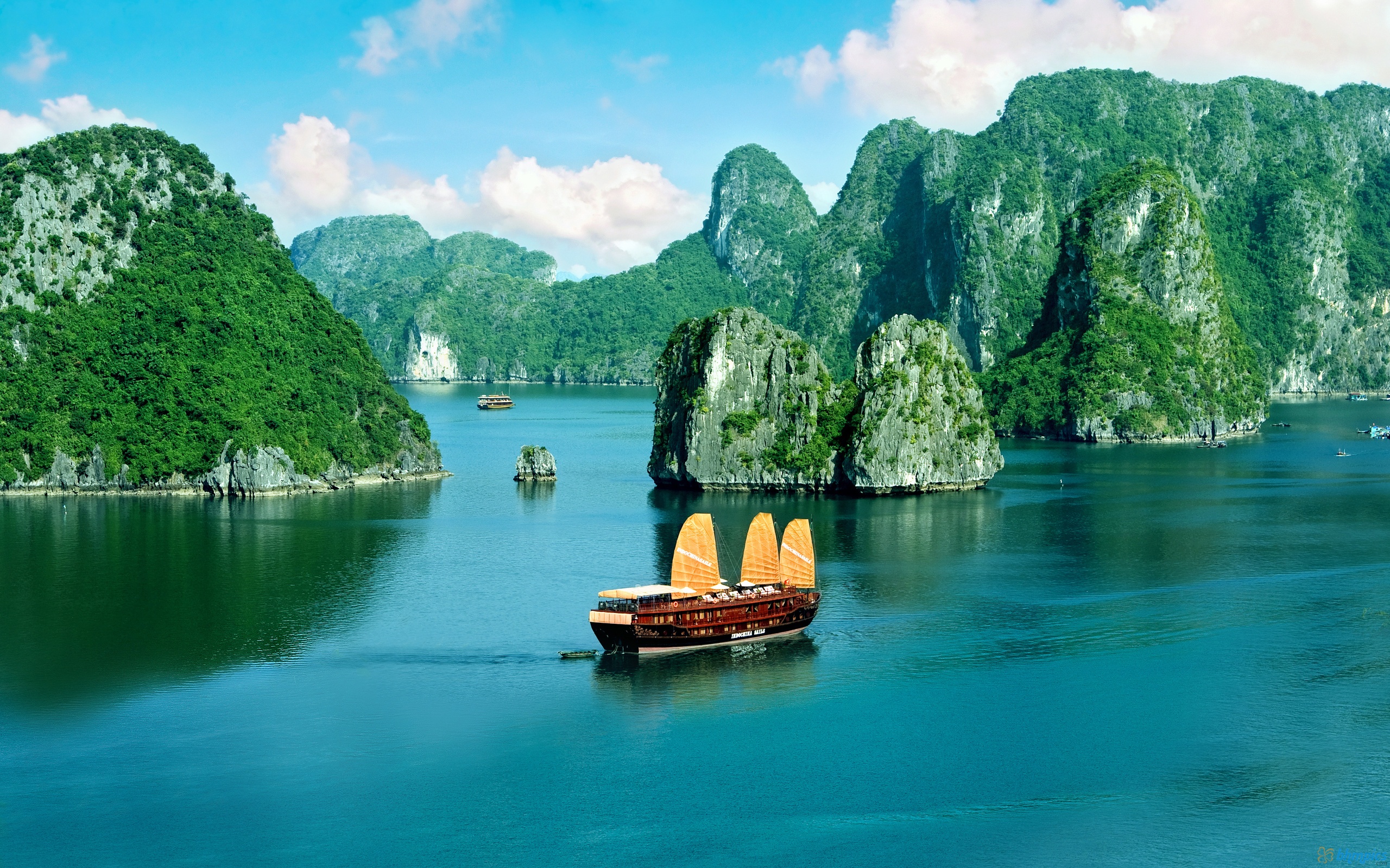 Halong Bay Wallpapers