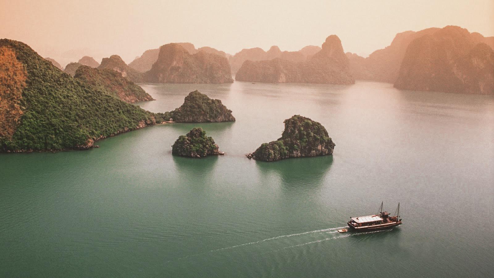 Halong Bay Wallpapers