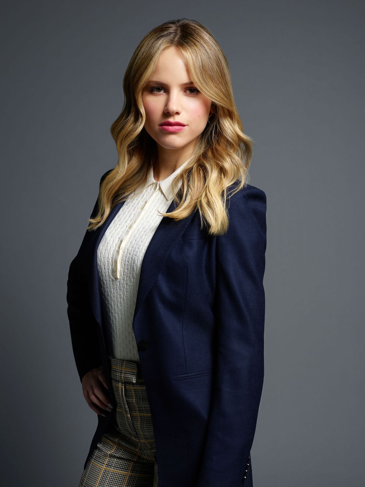 Halston Sage 2019 Wallpapers