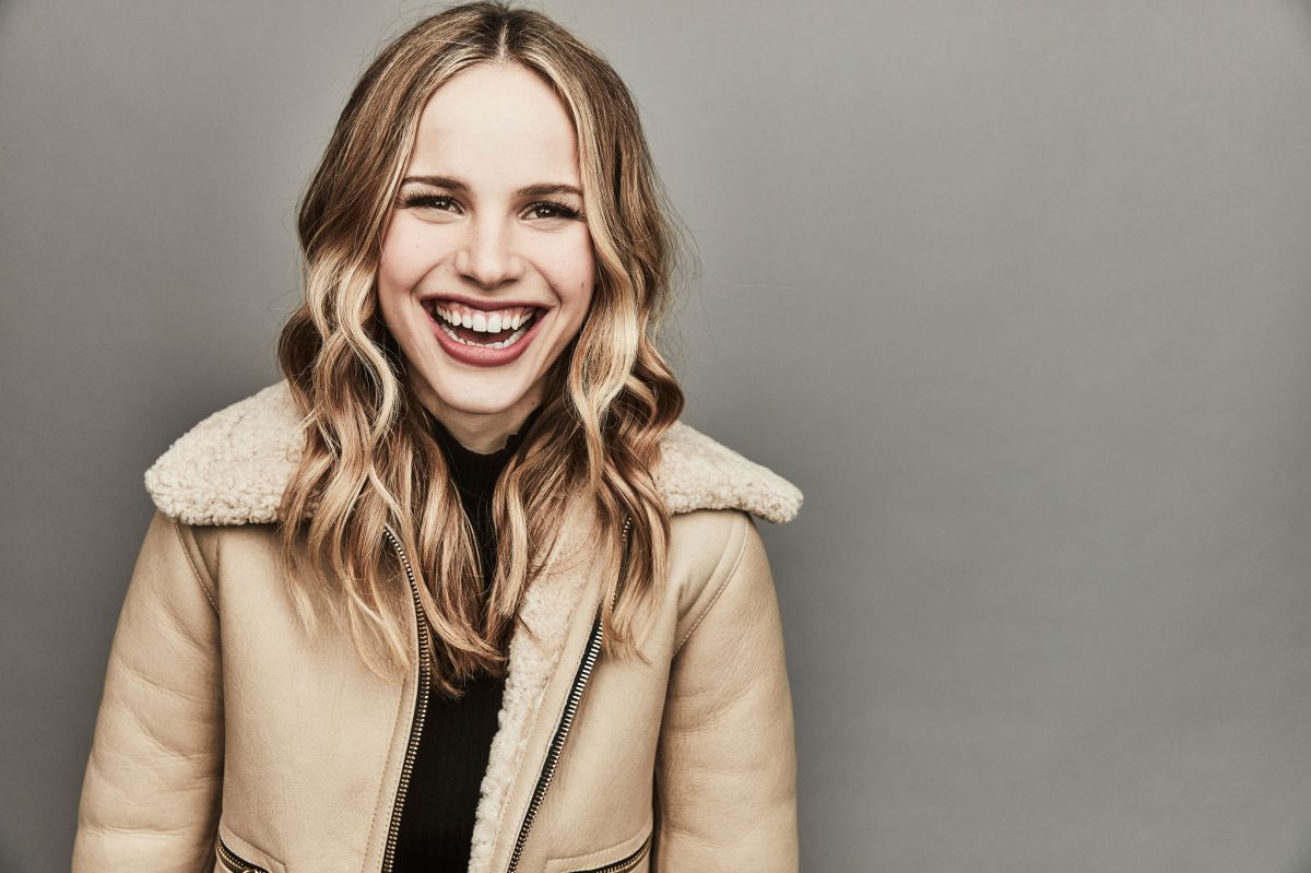 Halston Sage 2019 Wallpapers