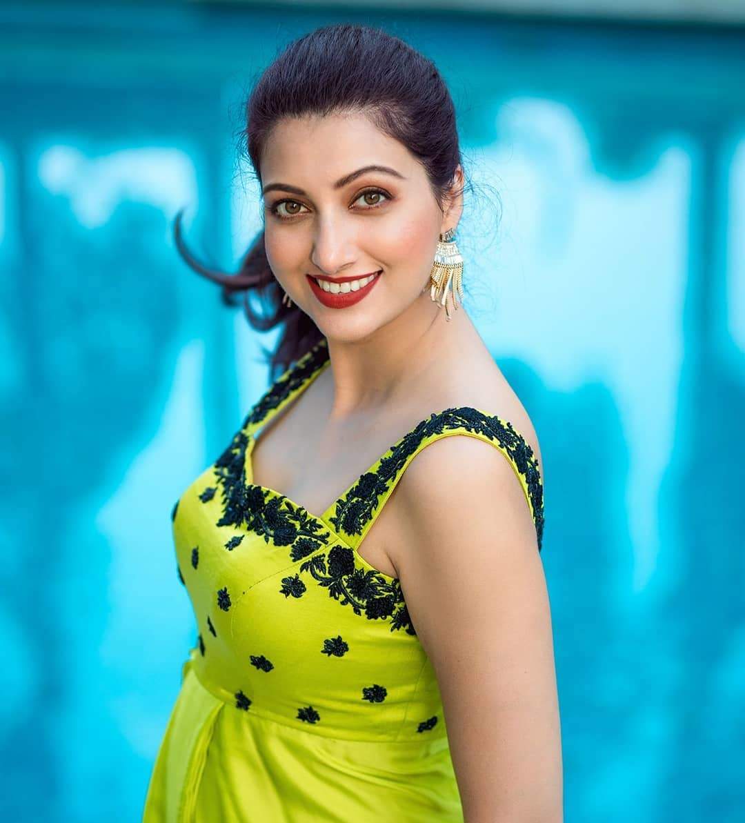 Hamsa Nandini Hot Wallpapers