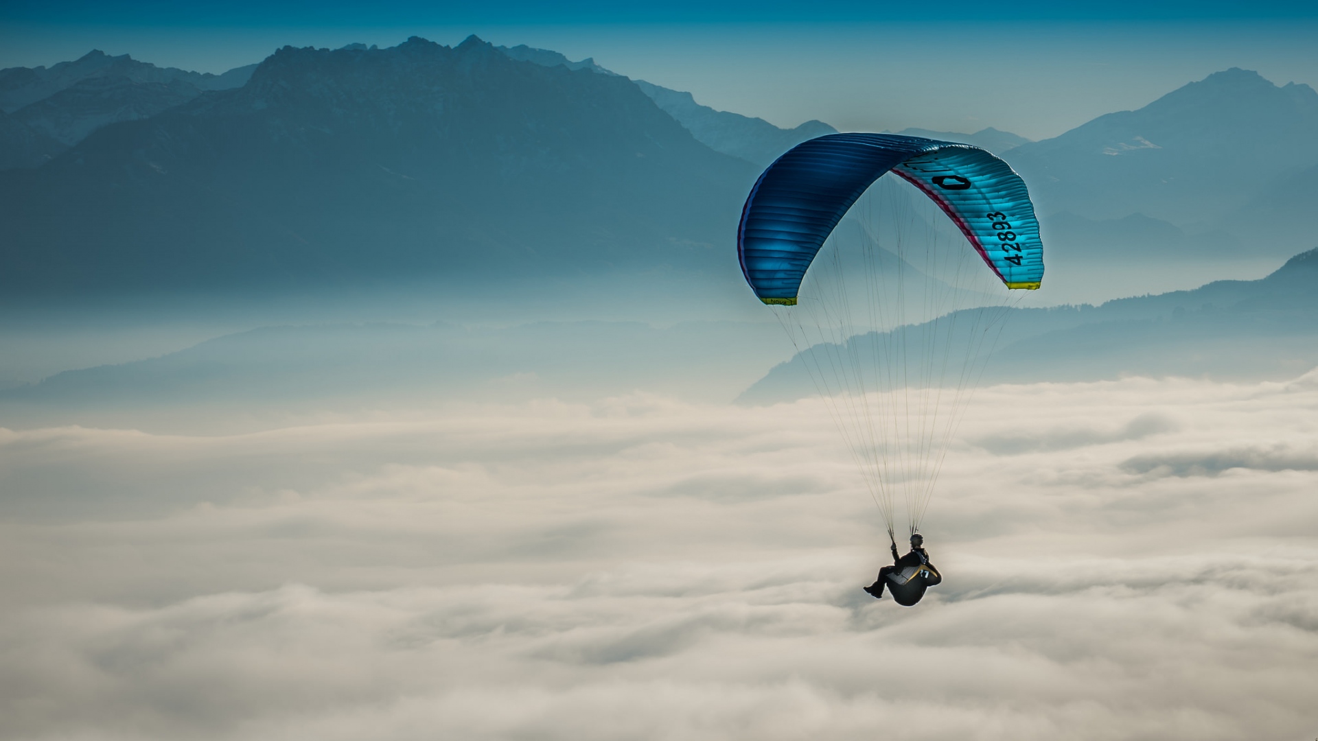 Hang Gliding Wallpapers