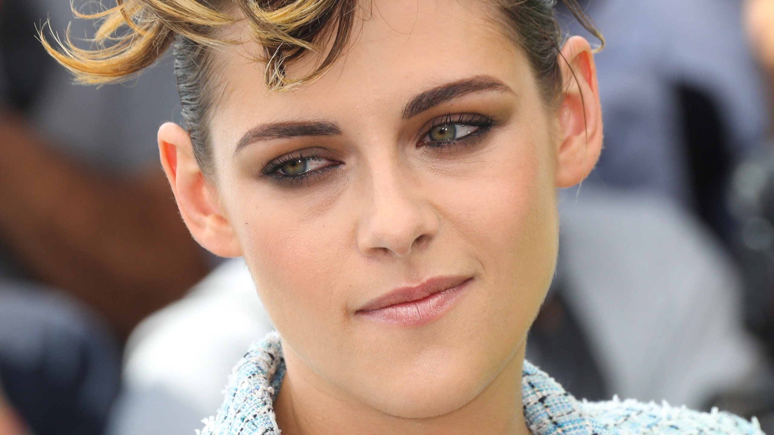 Happiest Season Kristen Stewart Wallpapers