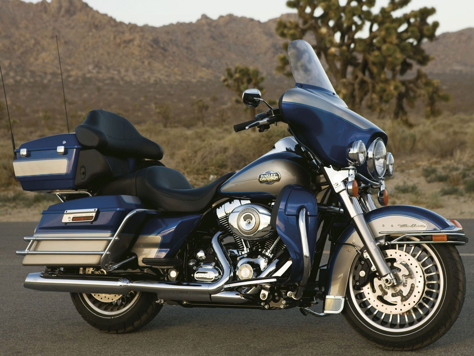 Harley-Davidson Electra Glide Ultra Classic Wallpapers