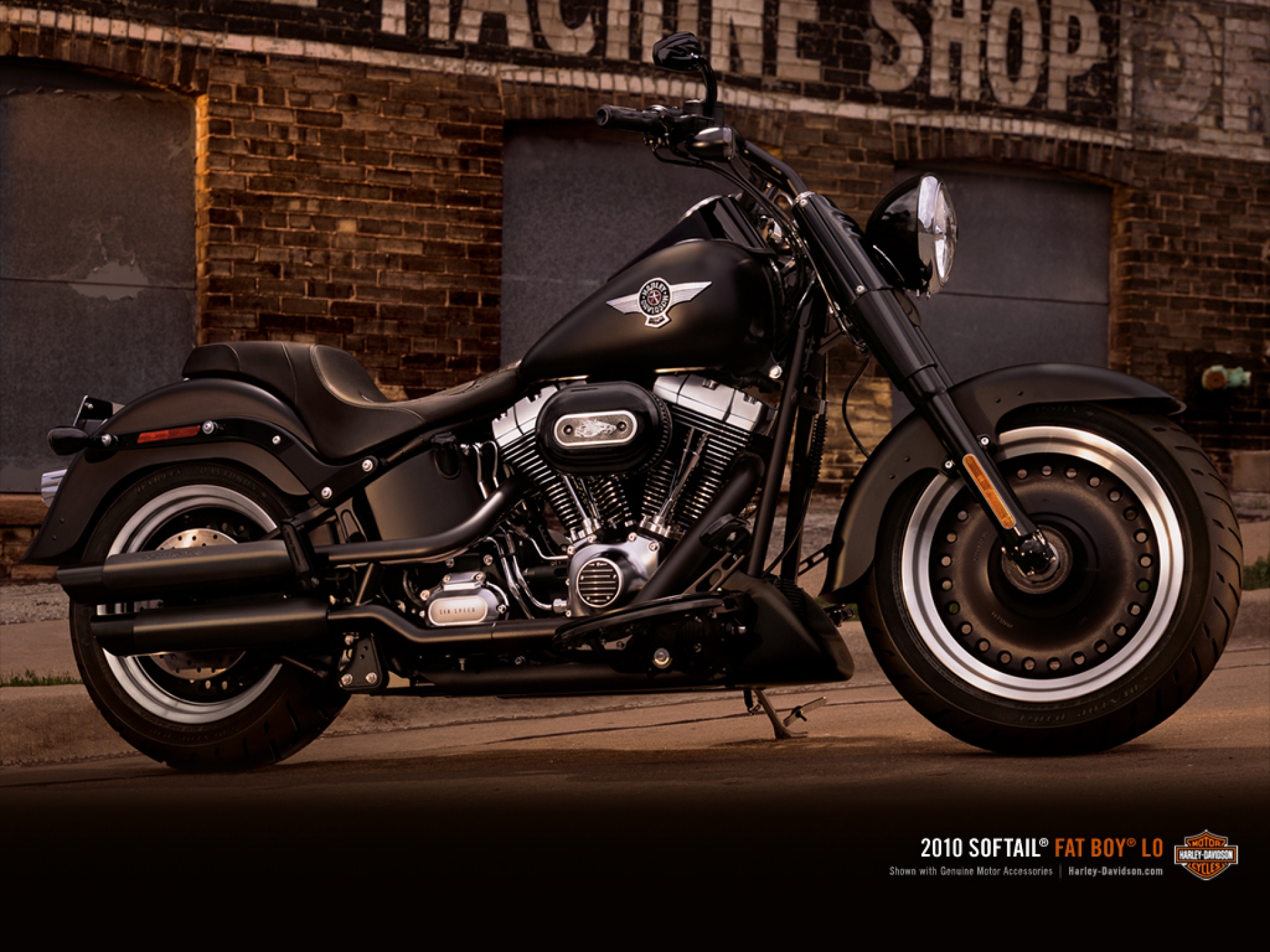 Harley-Davidson Fat Bob Wallpapers