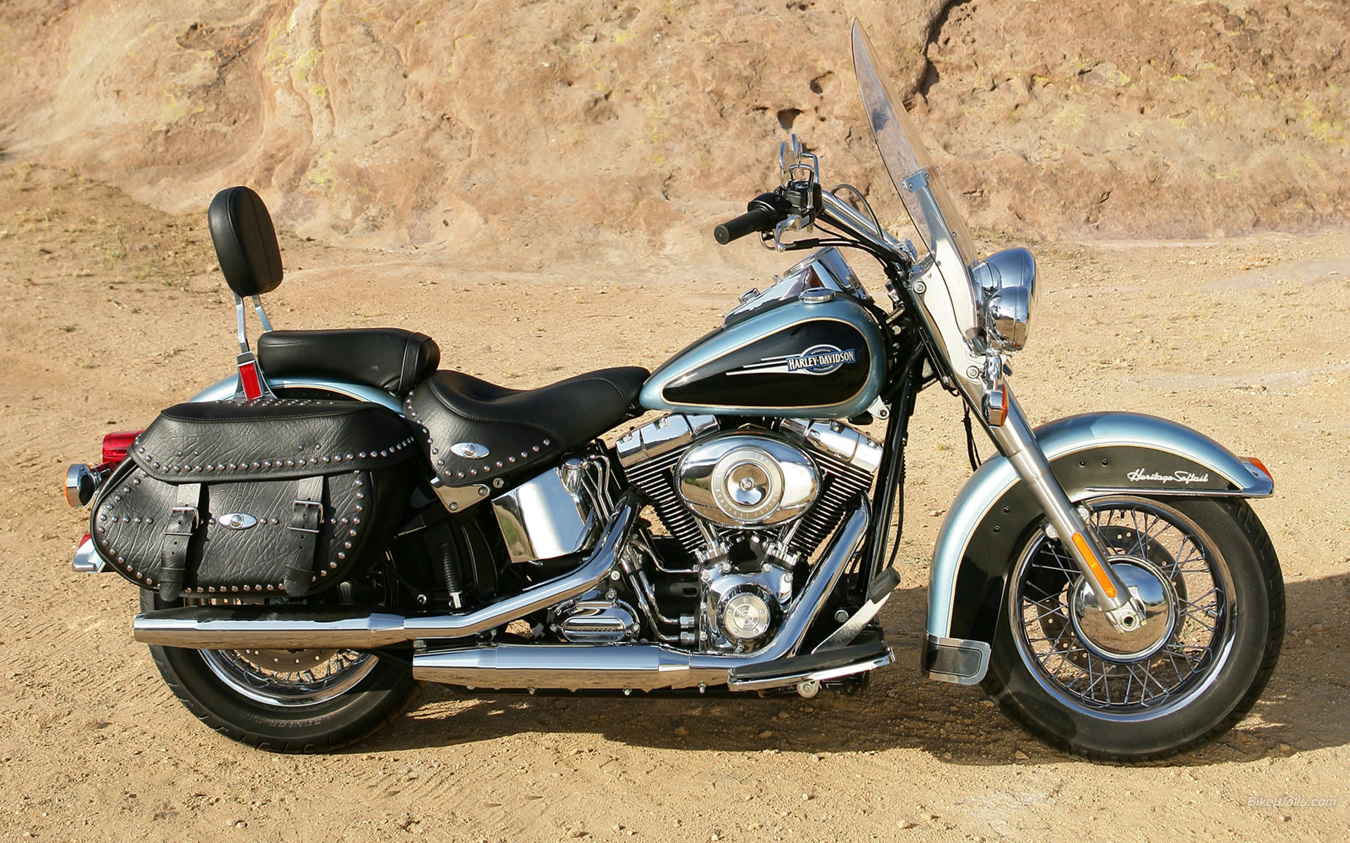 Harley-Davidson Heritage Softail Wallpapers