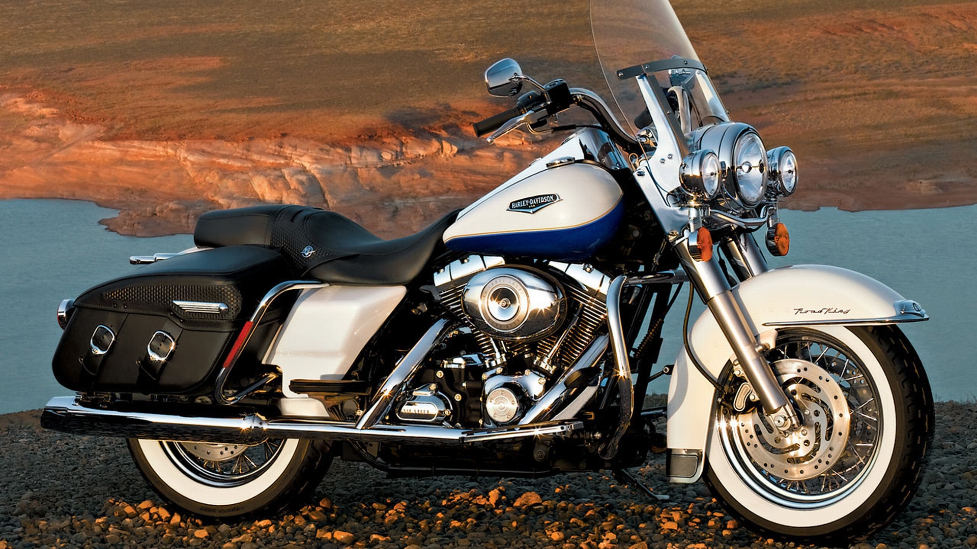 Harley Davidson Road King Wallpapers