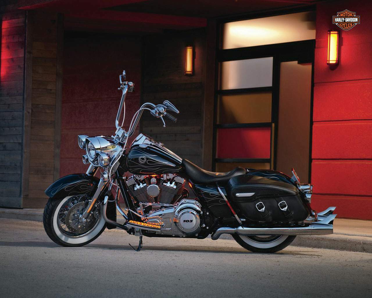 Harley-Davidson Road King Wallpapers