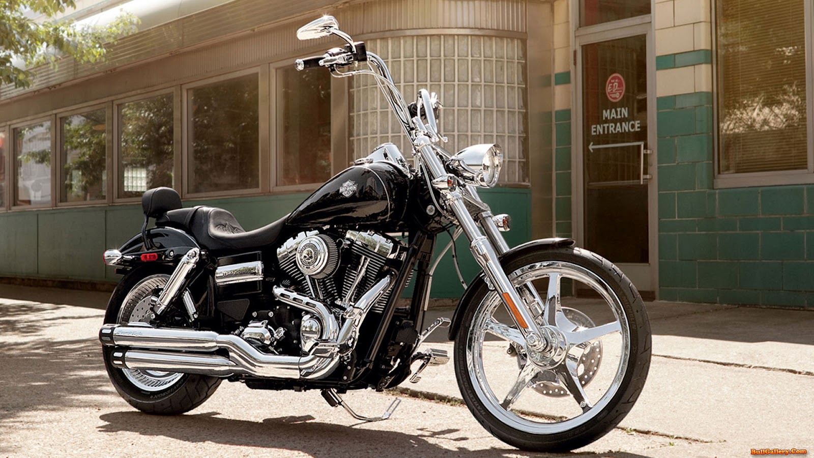 Harley-Davidson Wide Glide Wallpapers