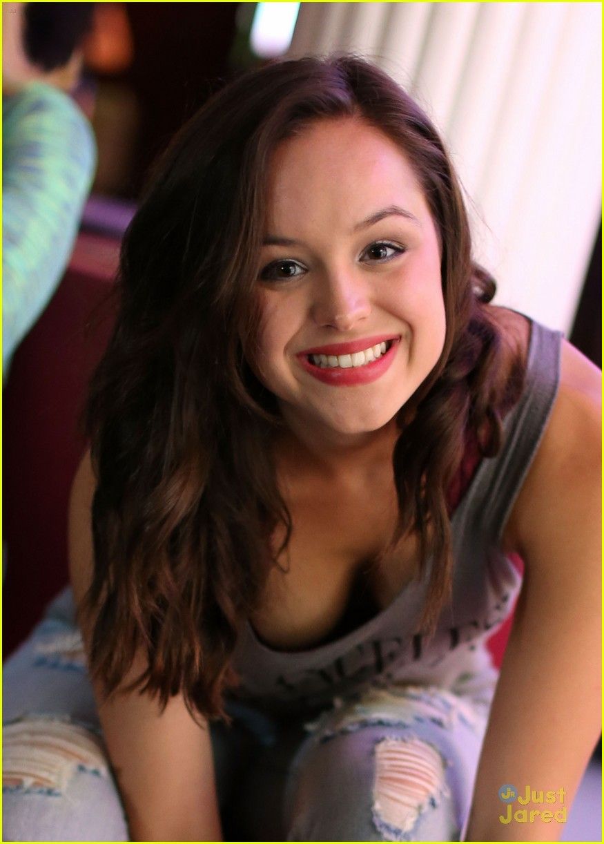 Hayley Orrantia Wallpapers