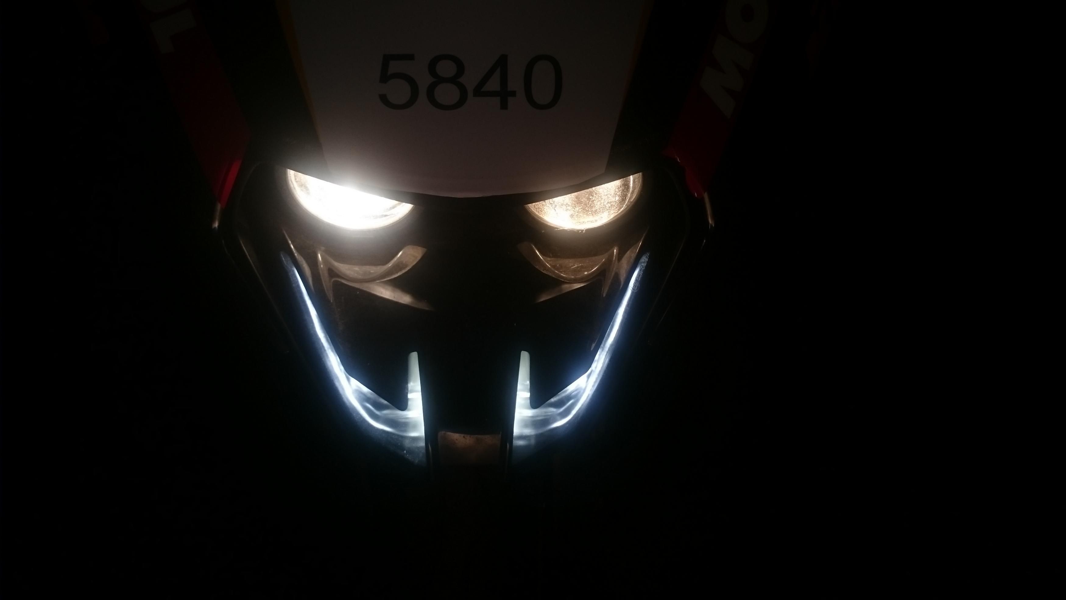 Headlight Wallpapers