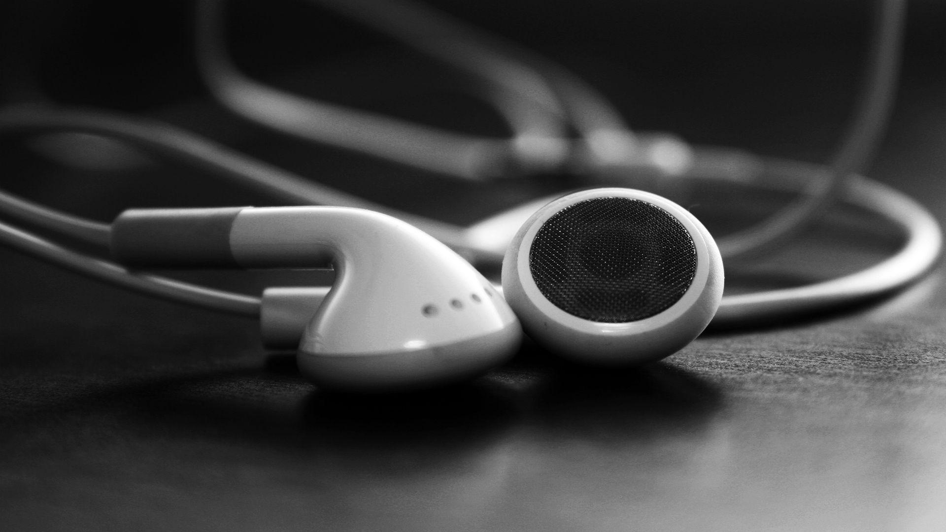 Headphones Wallpapers