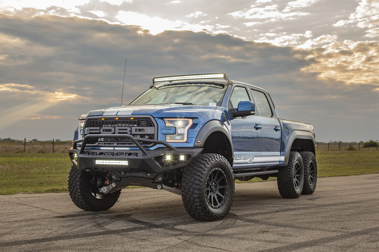 Hennessey Velociraptor 6X6 Wallpapers