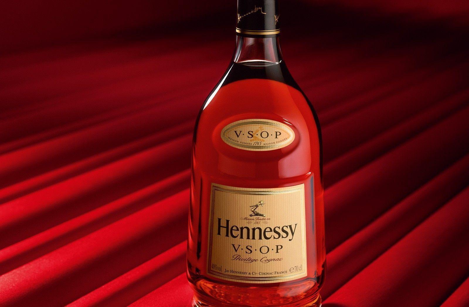 Hennessy Glass Wallpapers