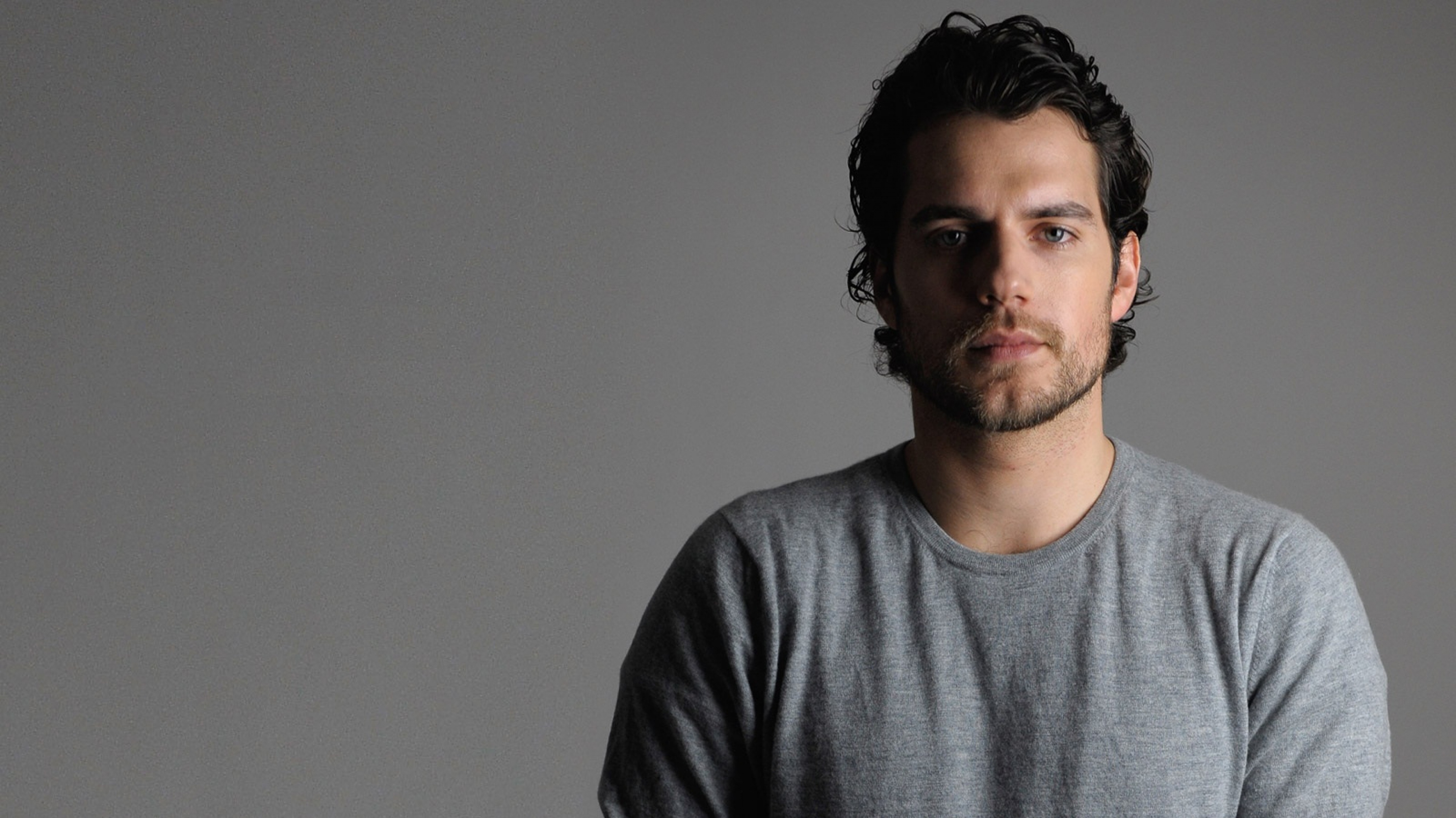 Henry Cavil Wallpapers