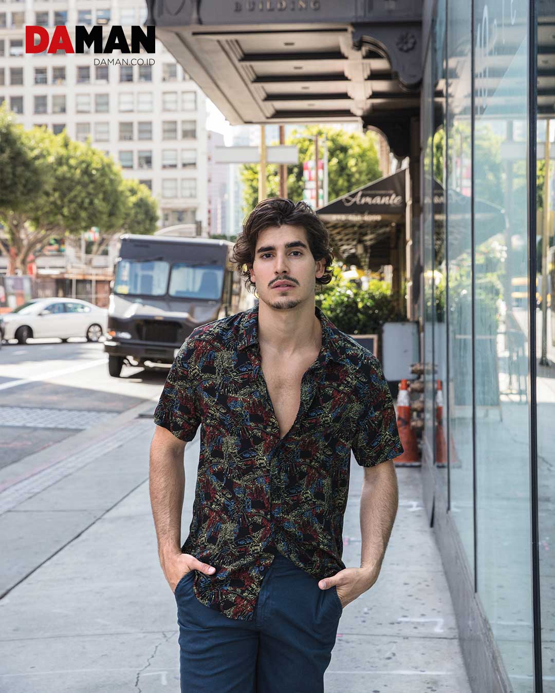 Henry Zaga Wallpapers