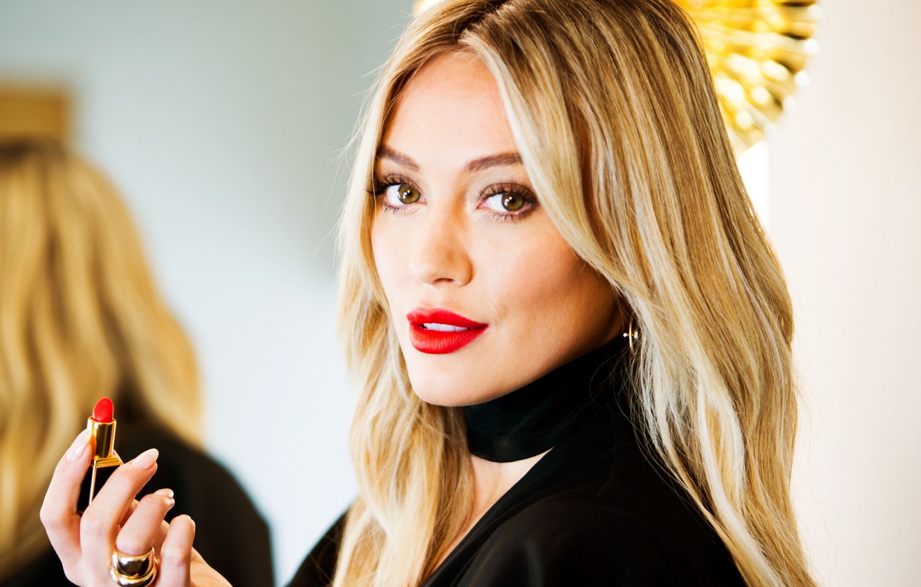 Hilary Duff 2020 Wallpapers