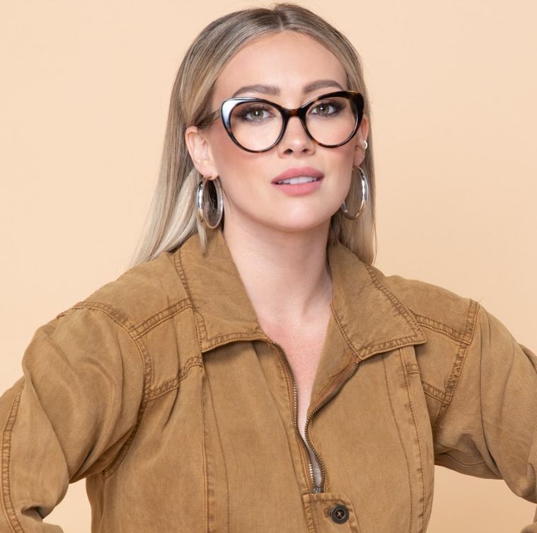 Hilary Duff Glasses USA Wallpapers