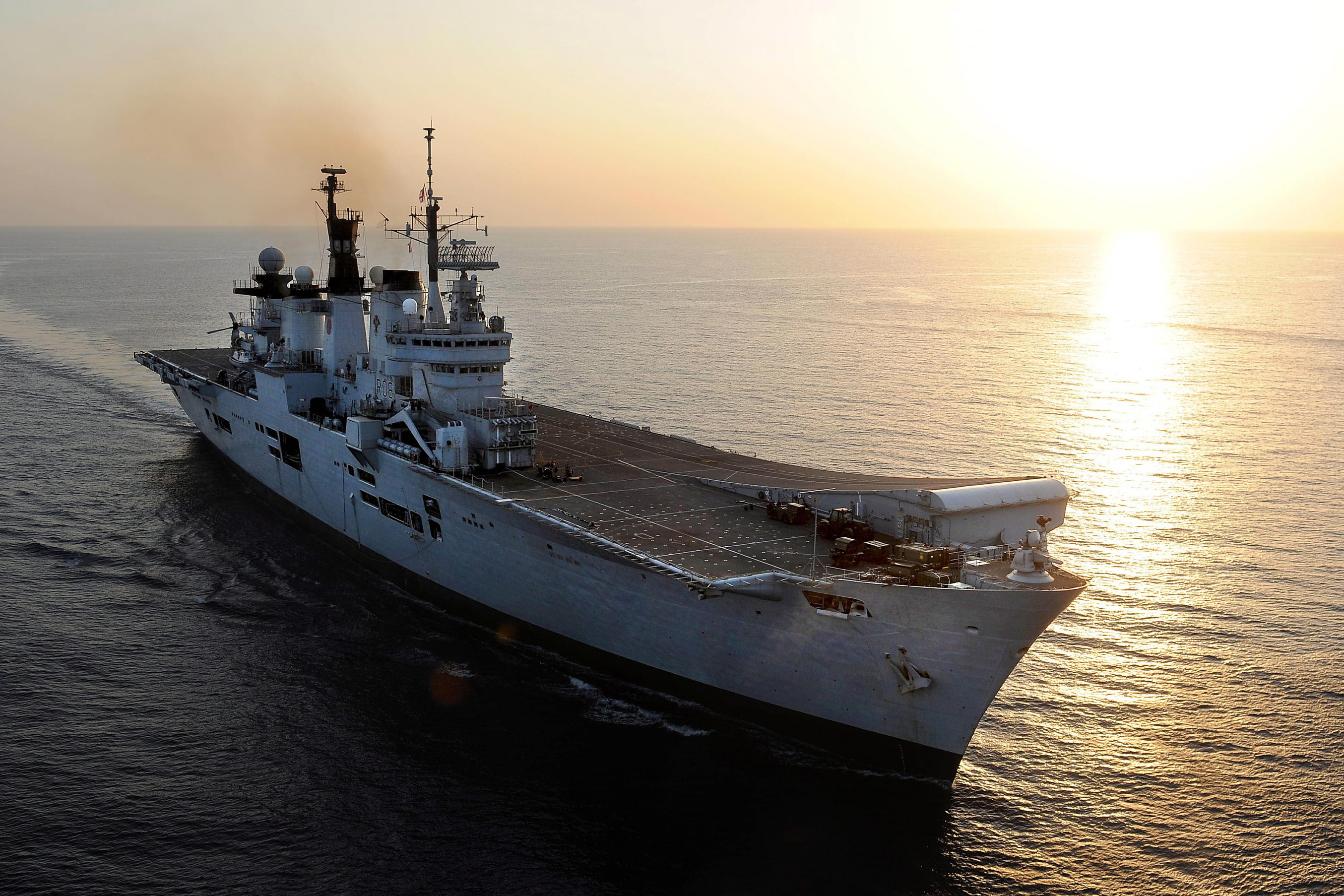 Hms Illustrious (R06) Wallpapers