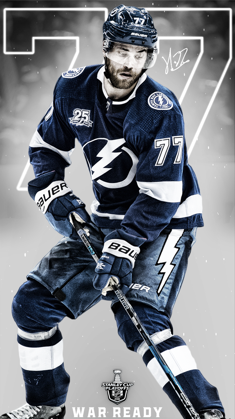 Hockey Player Playing Wallpapers